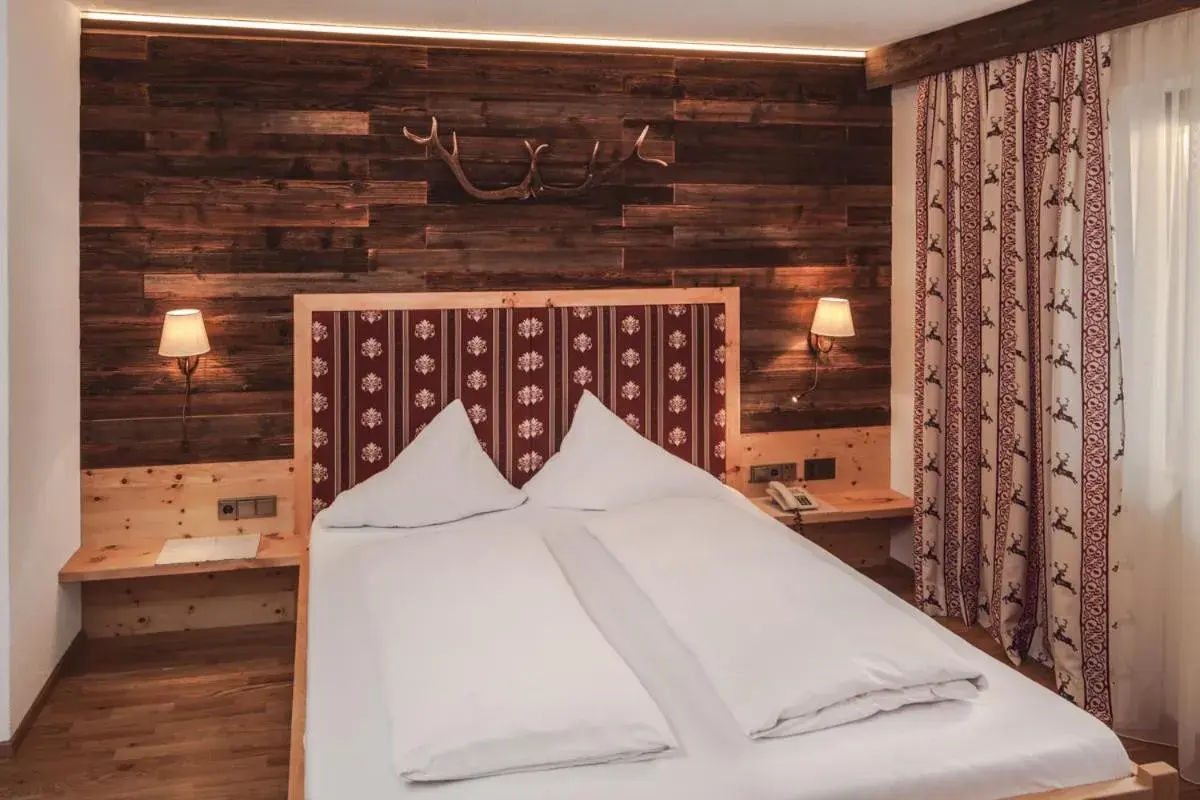 Deluxe Double Room with Balcony in Hotel Alpenstolz