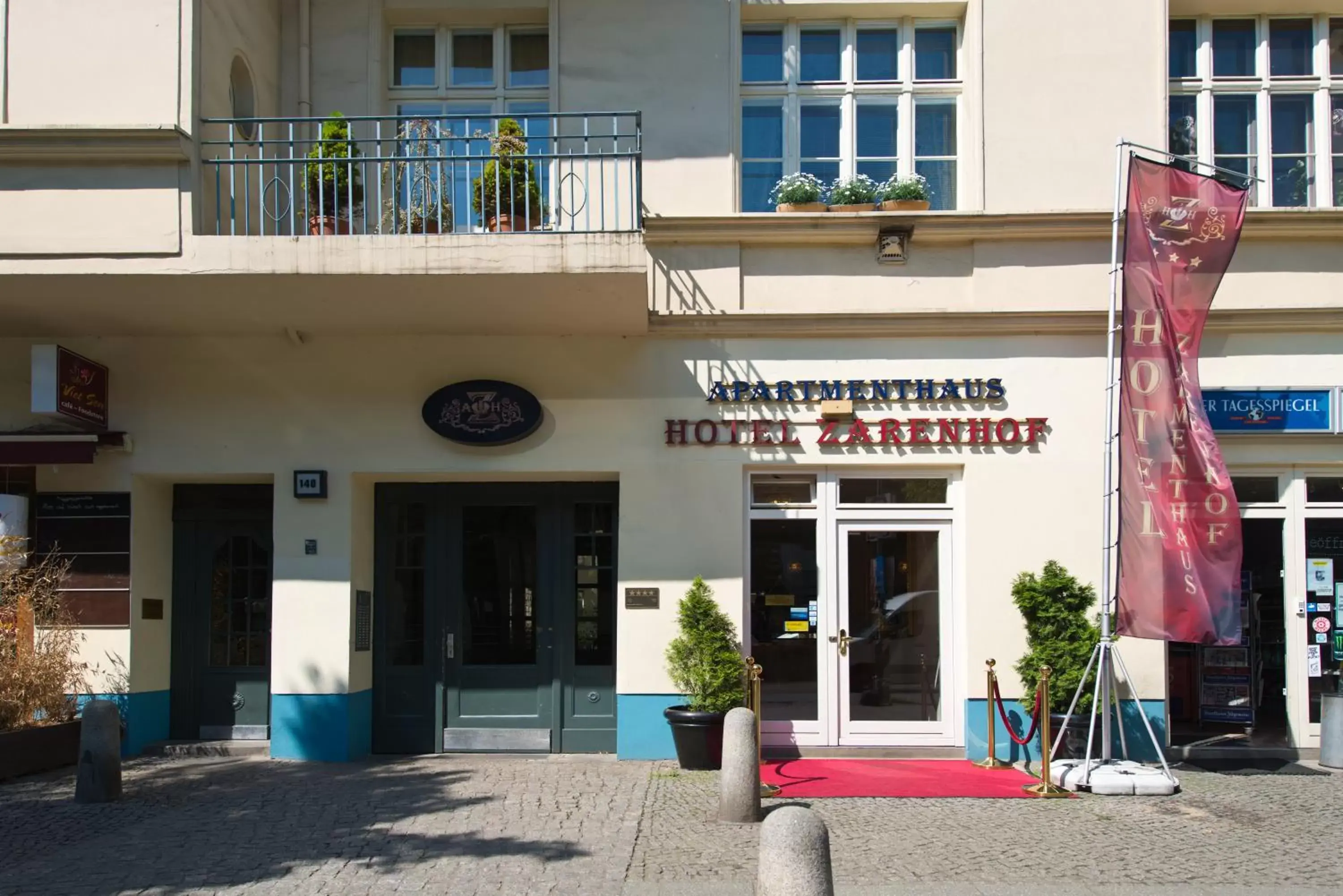 Facade/entrance in Hotel & Apartments Zarenhof Berlin Prenzlauer Berg