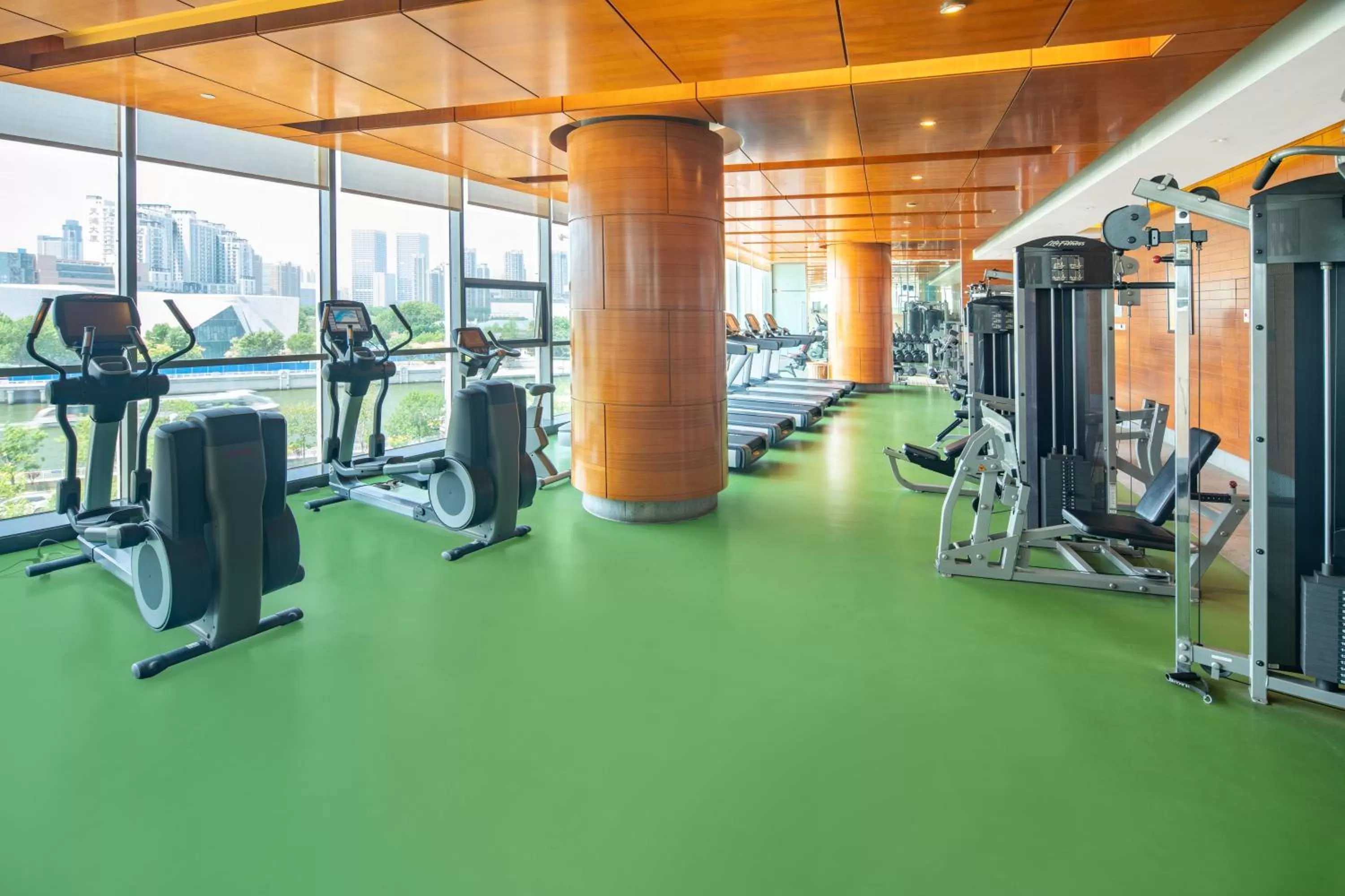 Fitness centre/facilities in Holiday Inn Tianjin Riverside by IHG