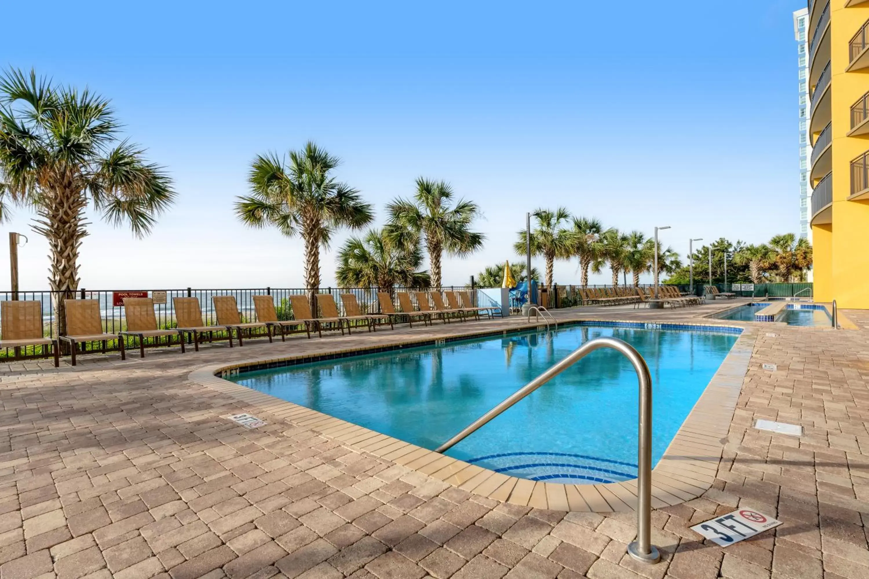 Pool view in Anderson Ocean Club and Spa by Oceana Resorts Pool view in Anderson Ocean Club and Spa by Oceana Resorts