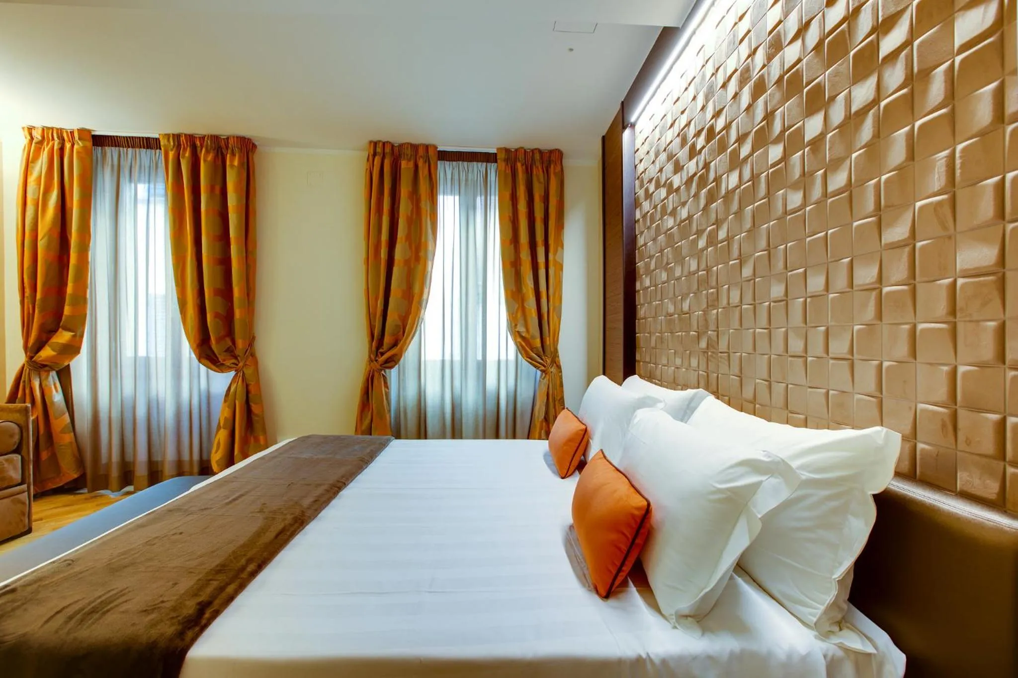 Bed in Solo Experience Hotel