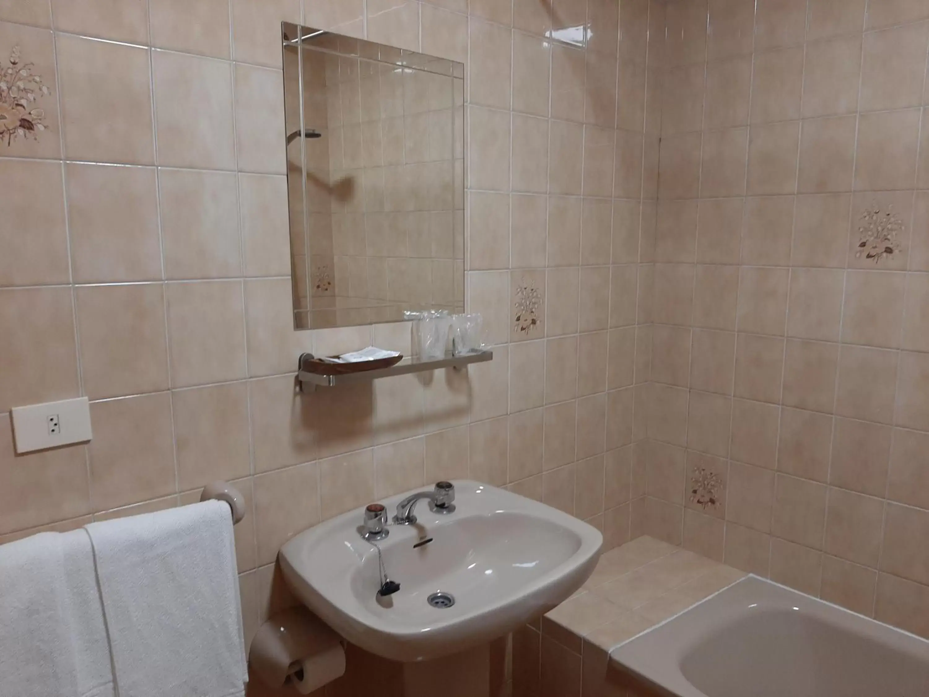 Bathroom in Hotel La Terraza