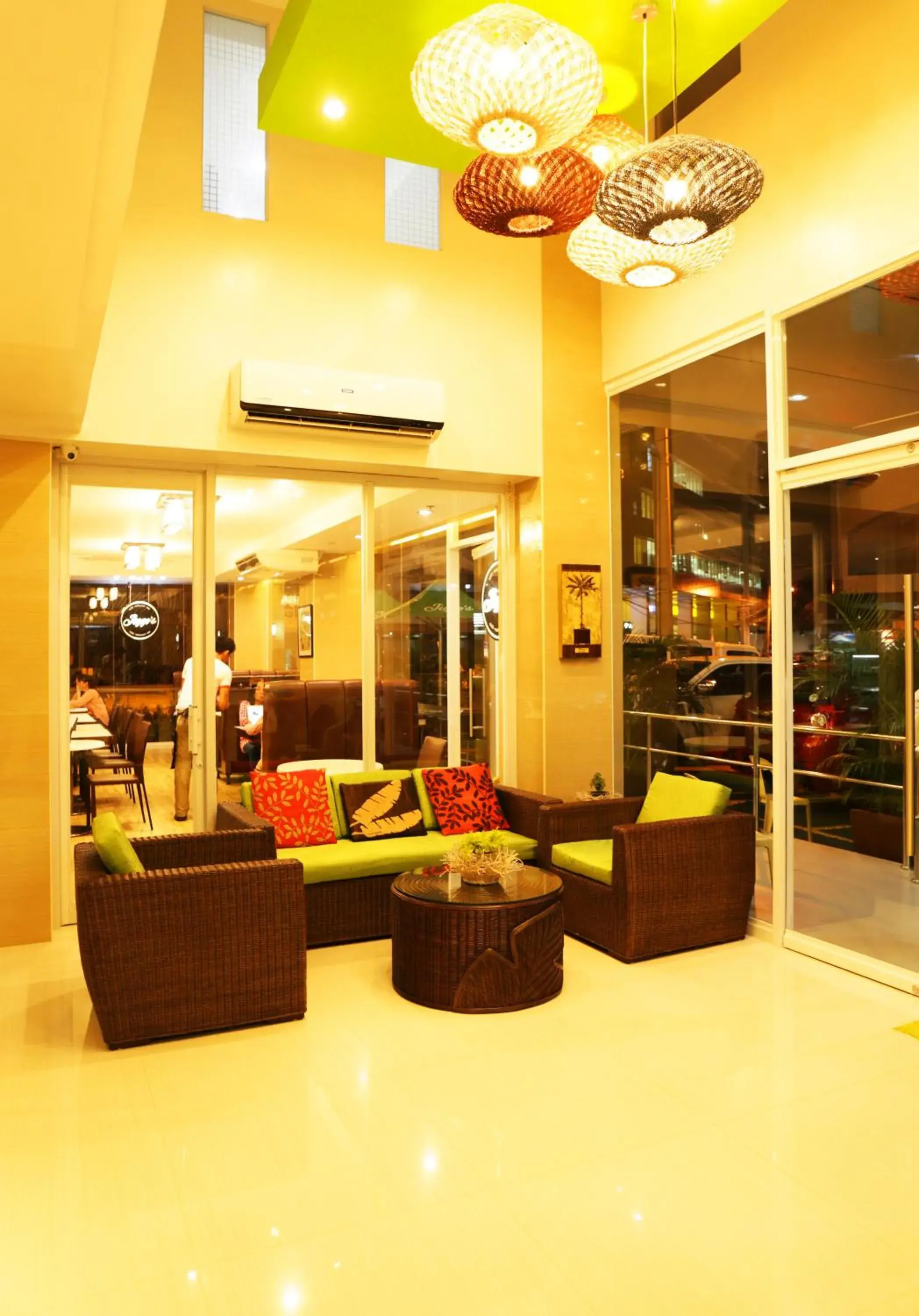 Lobby/Reception in Green Banana Business Hotel