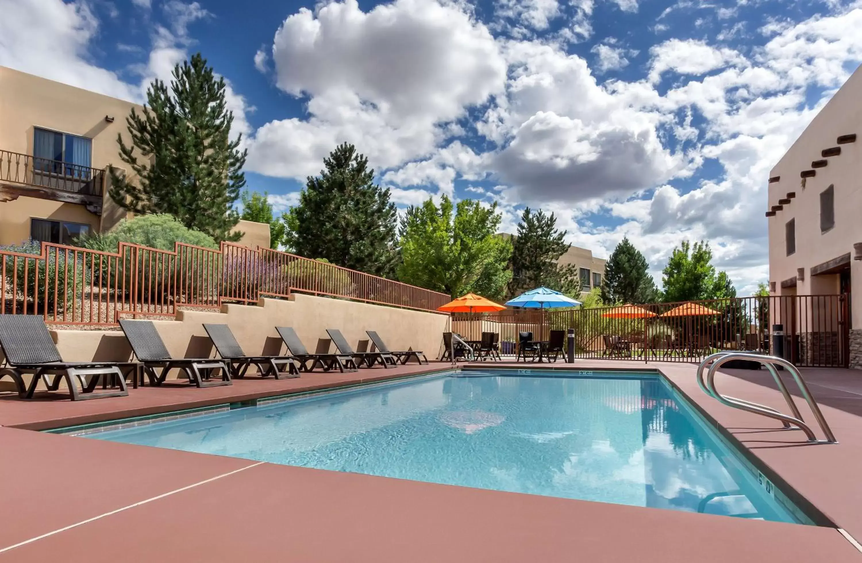 Pool view, Swimming Pool in Homewood Suites by Hilton Santa Fe-North