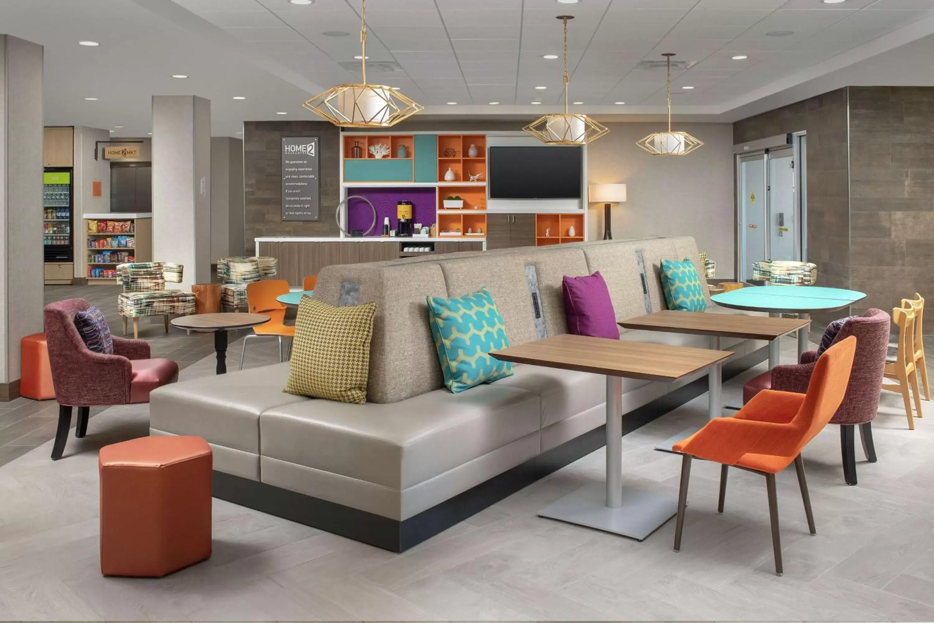 Lobby or reception in Home2 Suites By Hilton Lakeland