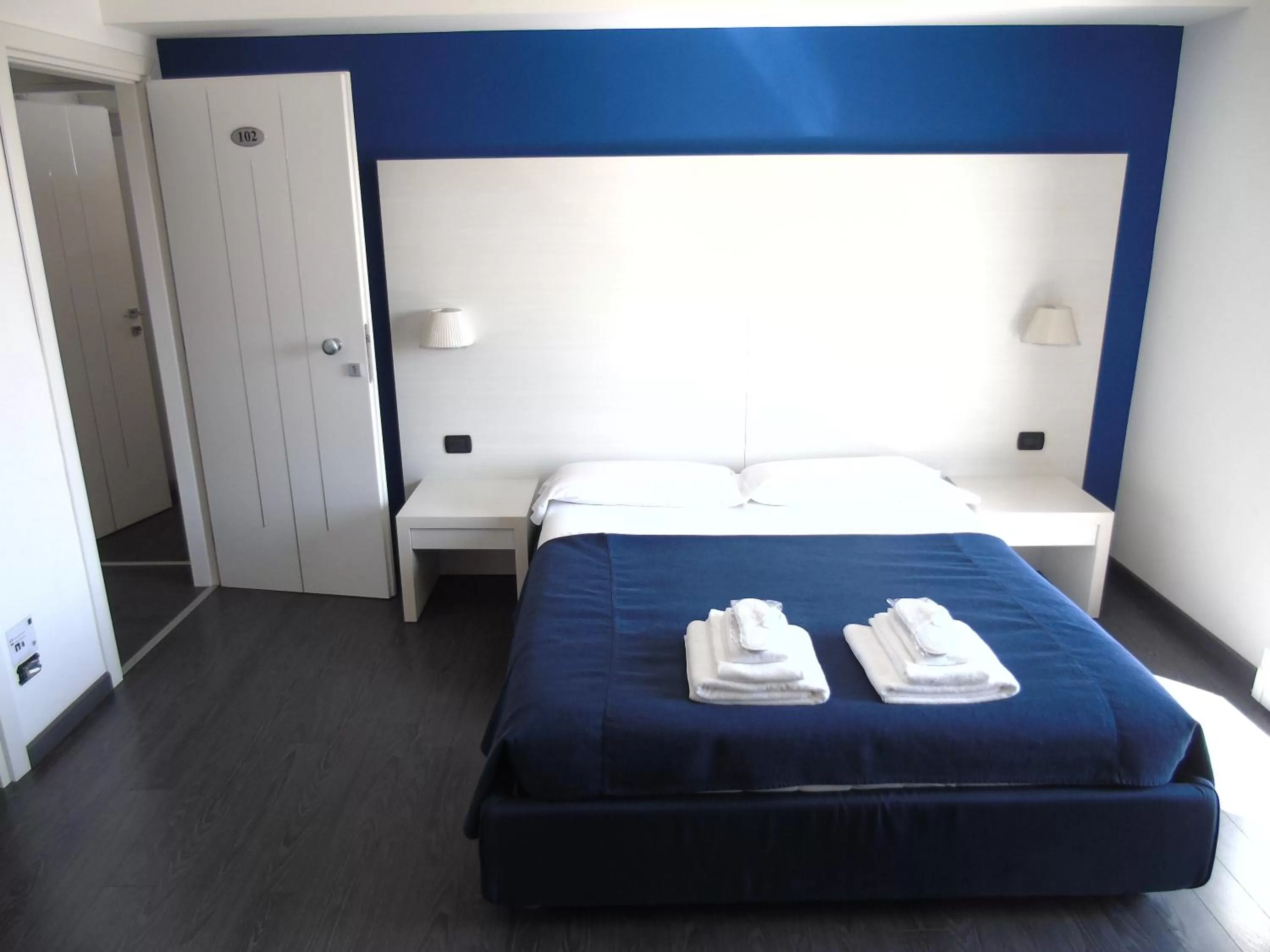 Bedroom, Bed in Areté Luxury Room