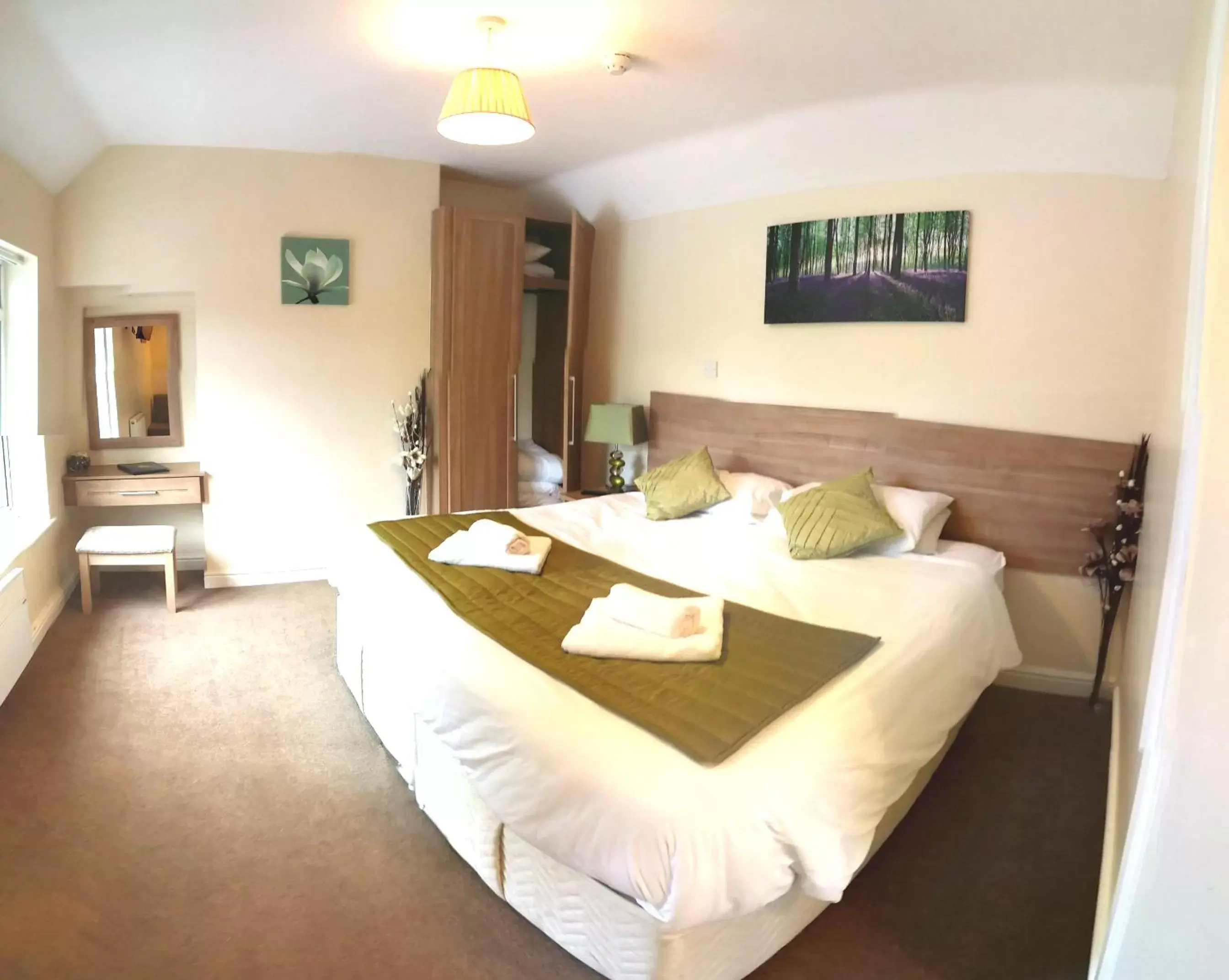 Bedroom, Bed in The Limes Country Lodge Hotel & Admiral Restaurant Bedroom, Bed in The Limes Country Lodge Hotel & Admiral Restaurant