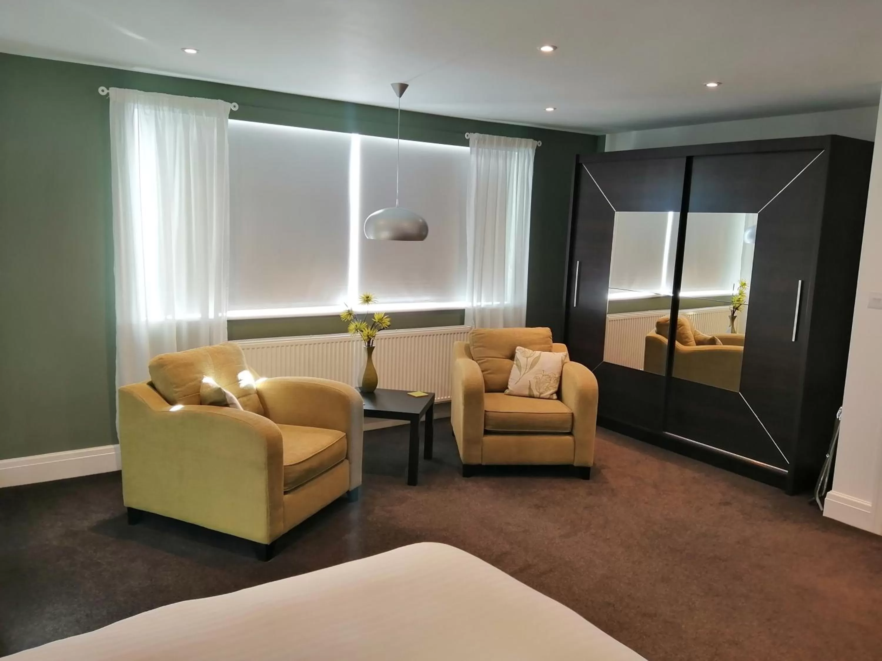 Bed in Lazy Days B&B