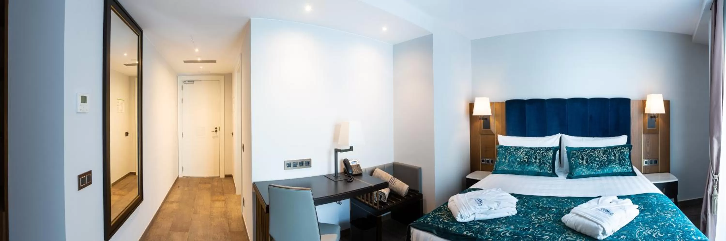 Bed in Boutique Hotel Élke Spa Superior