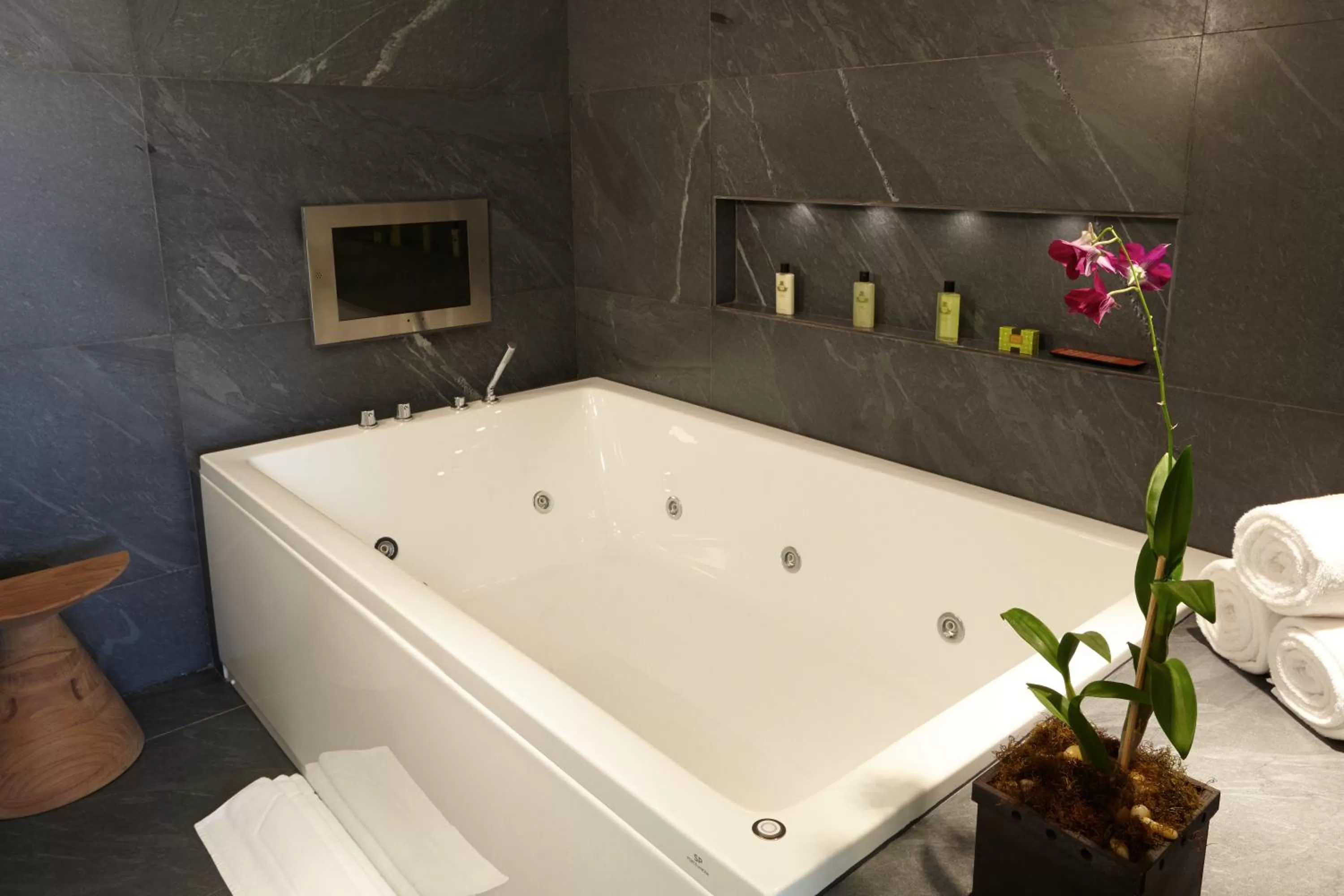 Bathroom in Presidente InterContinental Mexico City by IHG