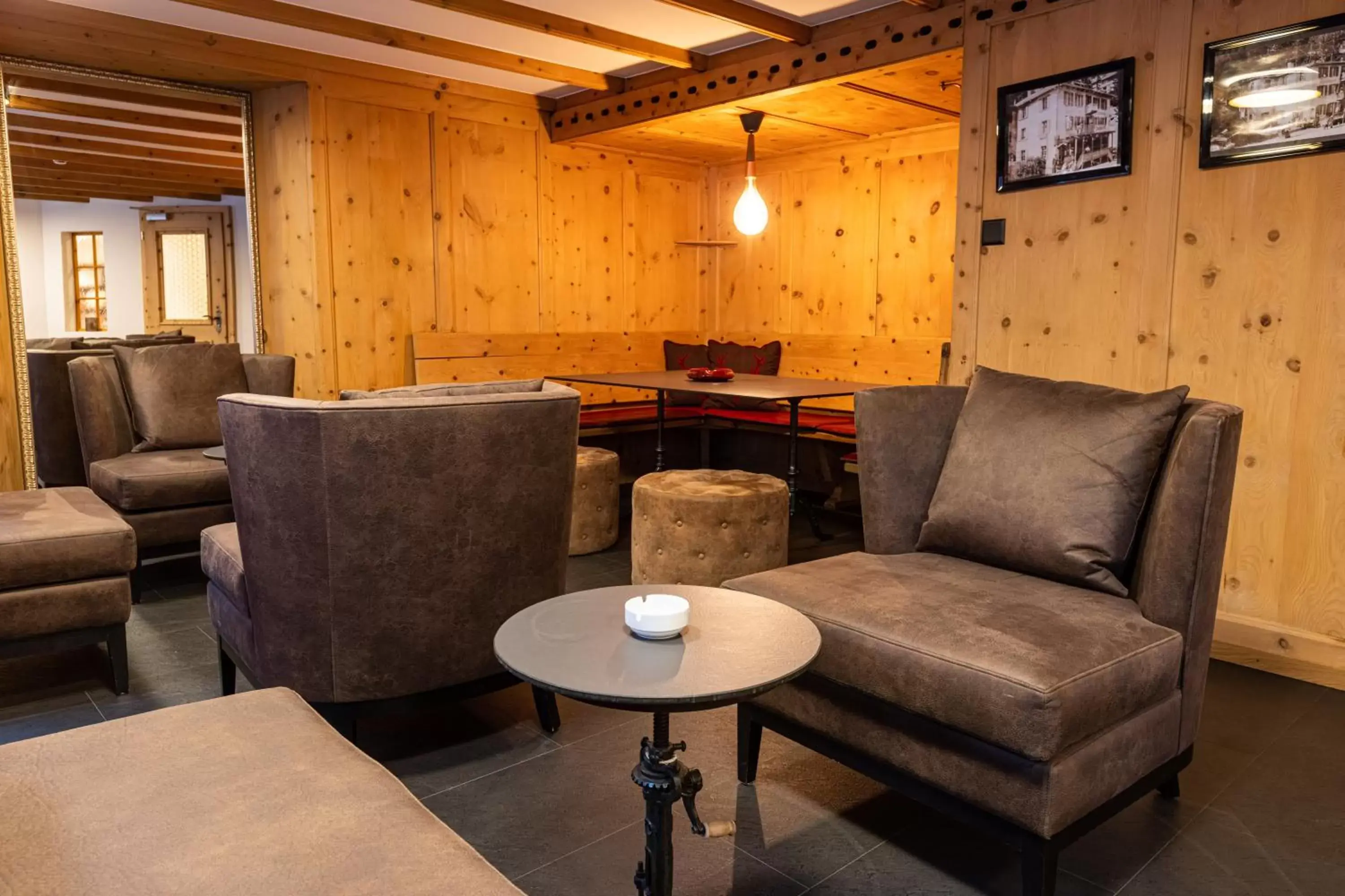 Lounge or bar, Lounge/Bar in Home Hotel Arosa