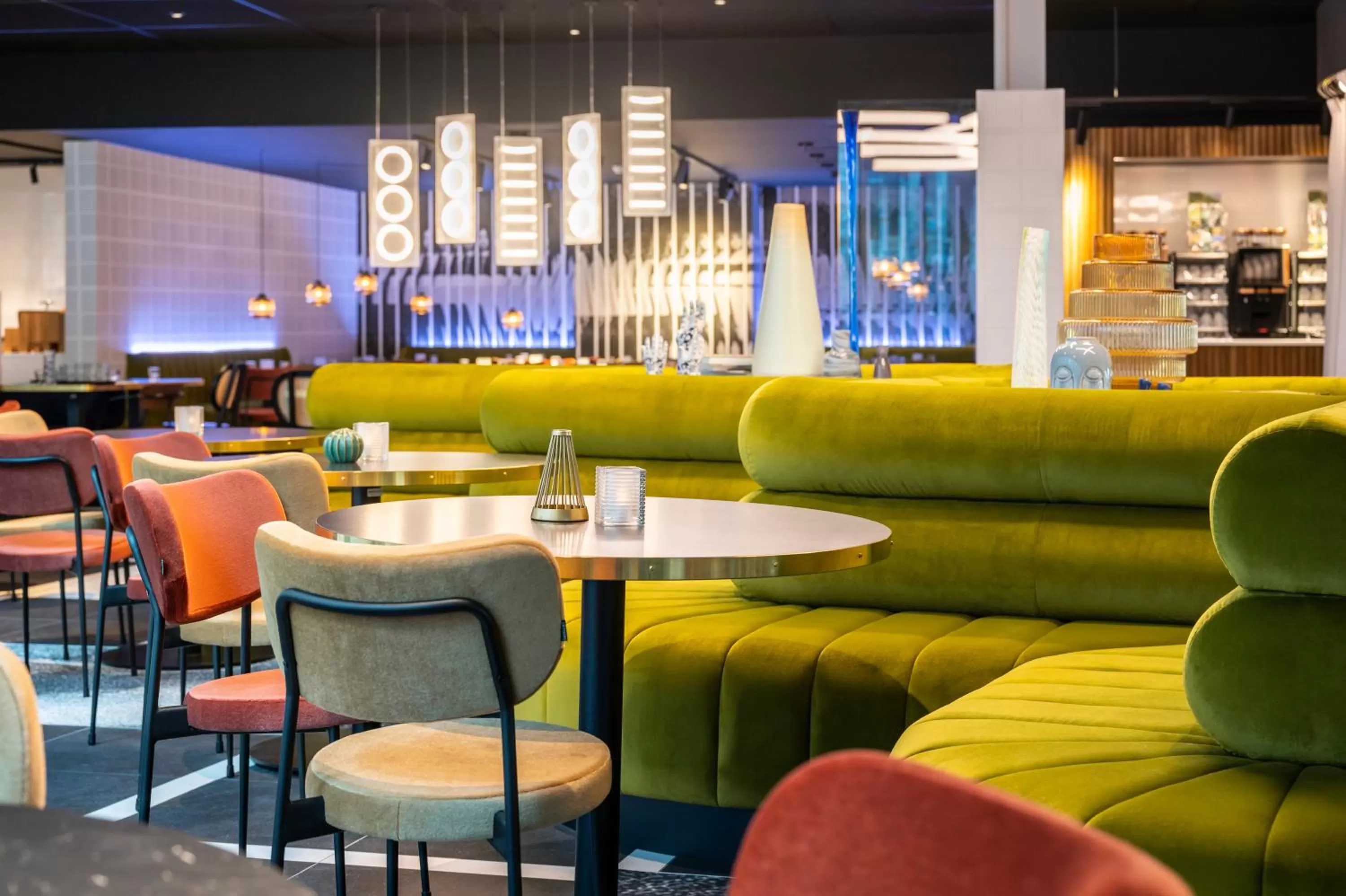 Restaurant/places to eat in Mercure Amsterdam North Station
