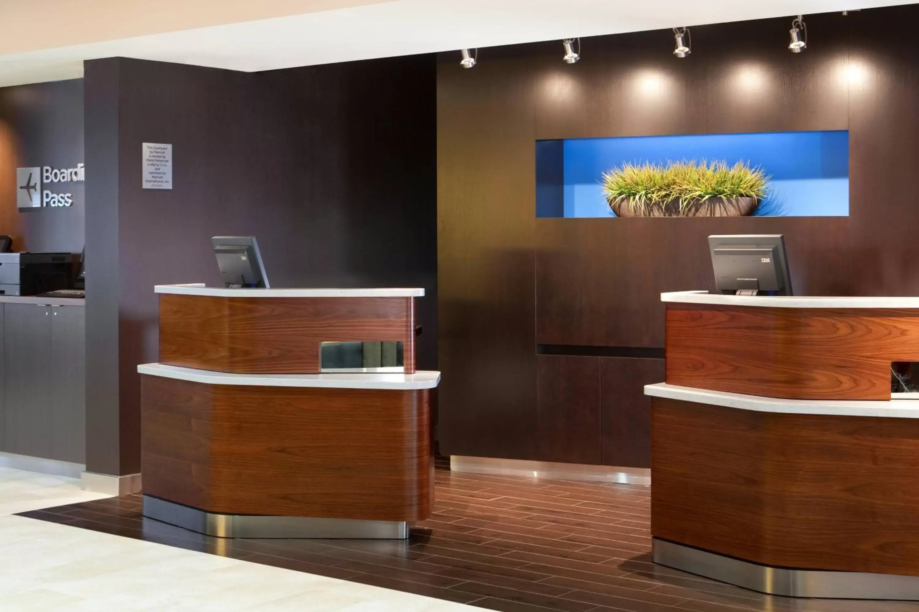 Property building, Lobby/Reception in Courtyard Dallas Addison Quorum Drive