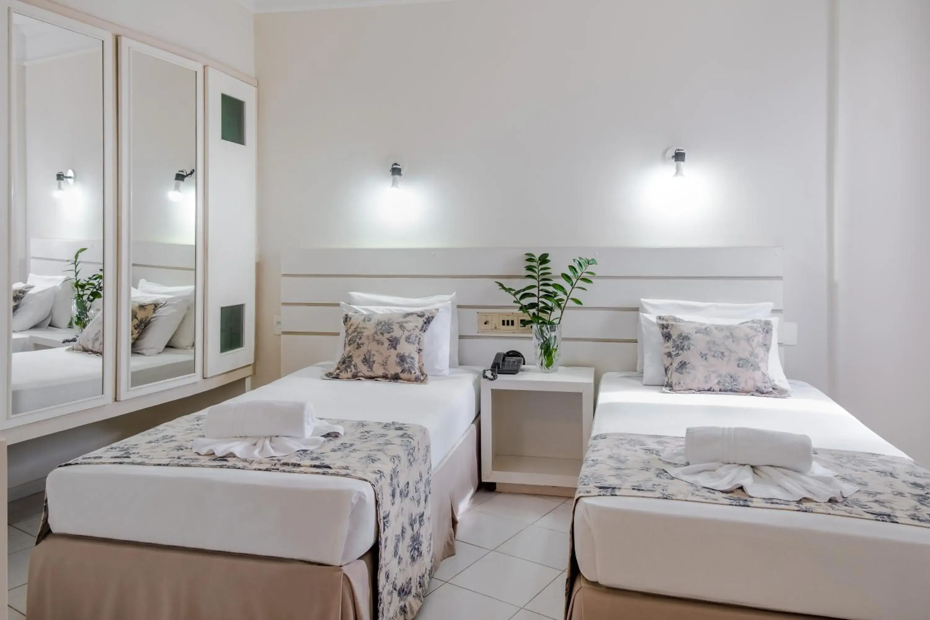 Bedroom, Bed in Tower Franca Hotel Bedroom, Bed in Tower Franca Hotel