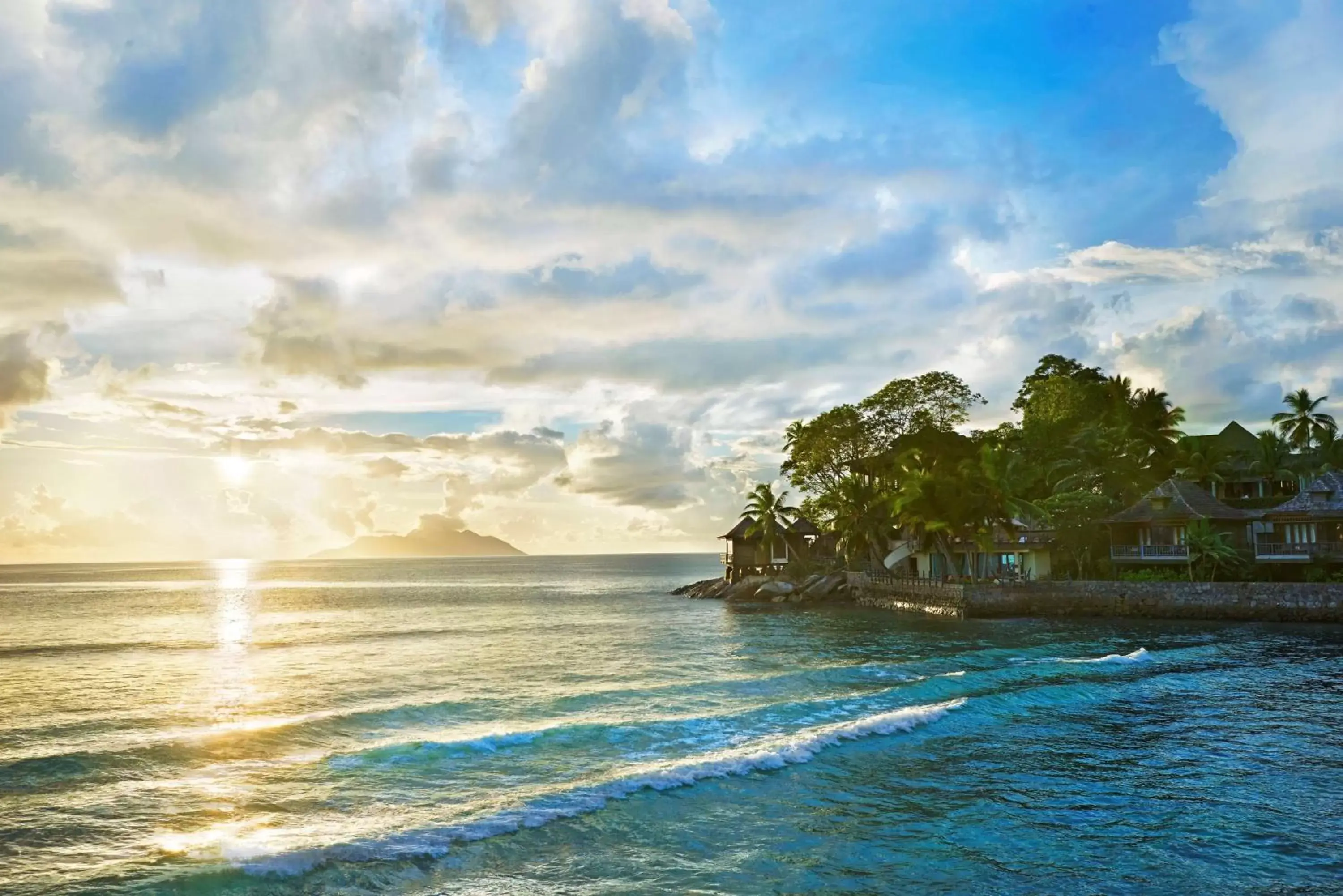 Property building, Beach in Hilton Seychelles Northolme Resort & Spa