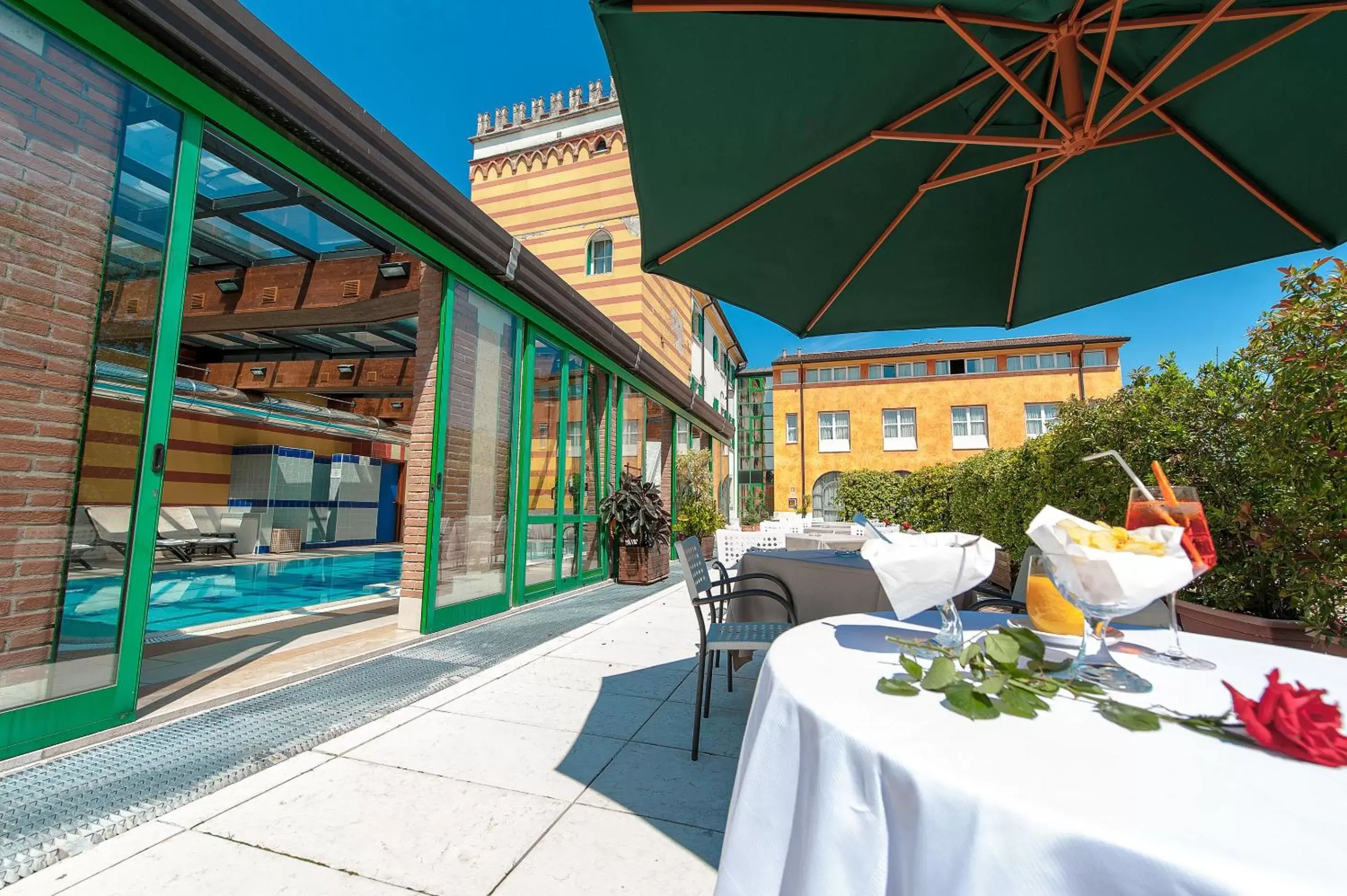 Garden, Swimming Pool in Hotel Villa Malaspina