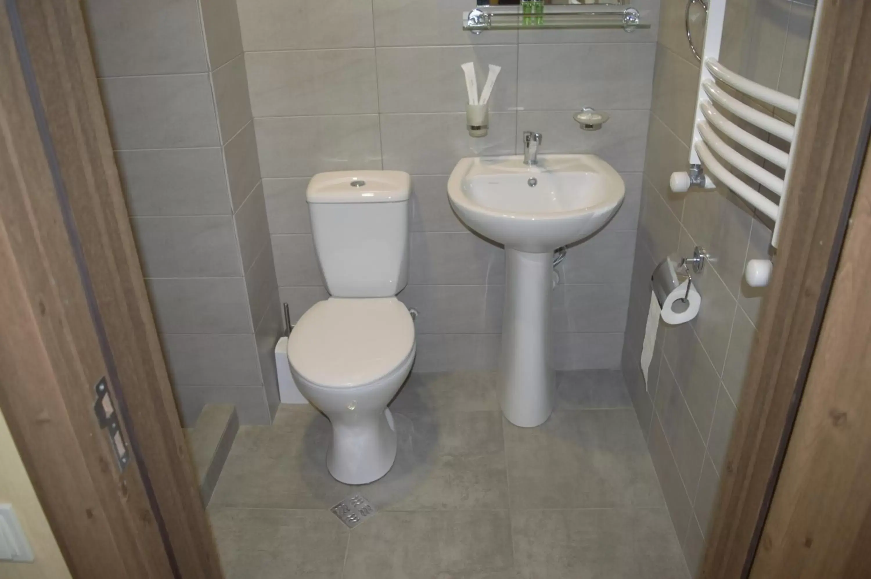 Toilet, Bathroom in Hotel Nabadi