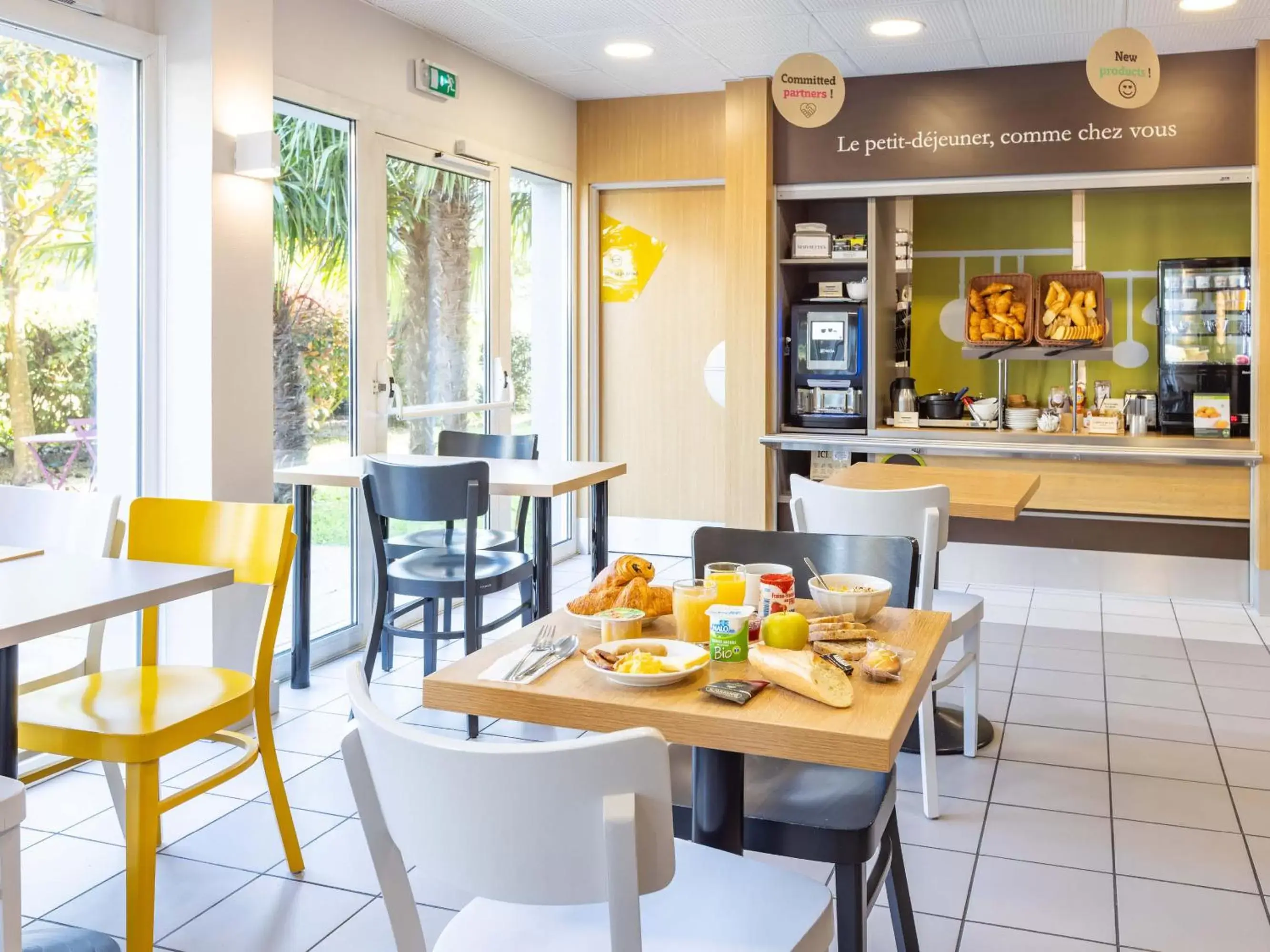 Breakfast, Restaurant/Places to Eat in B&B HOTEL Rennes Ouest Villejean