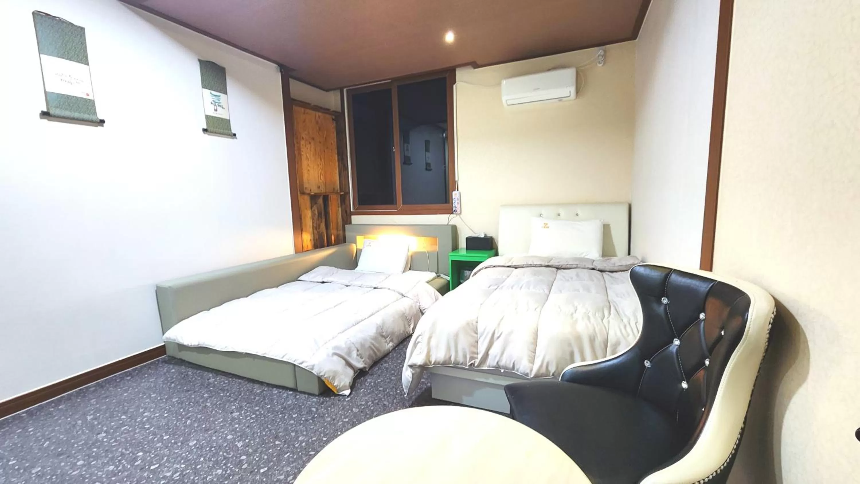 Double Room with Private Bathroom in Kids & Family Hotel