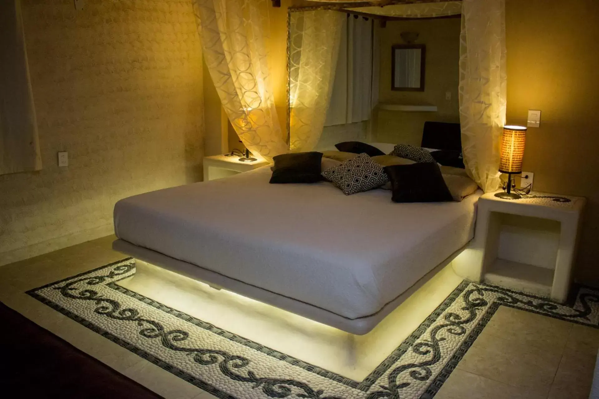 Property building, Bed in Hotel Villas Punta Blanca