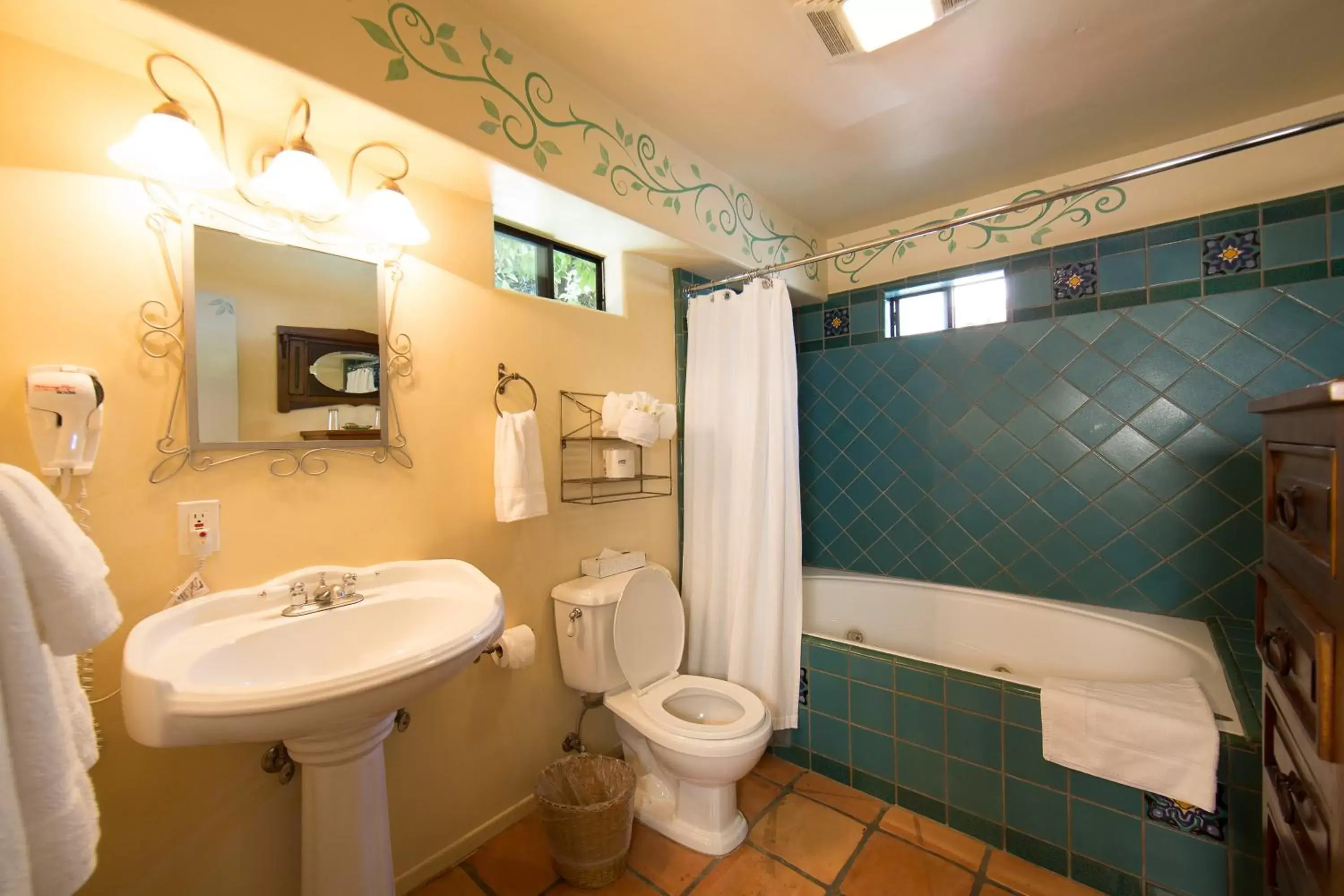 Bathroom in Blue Iguana Inn