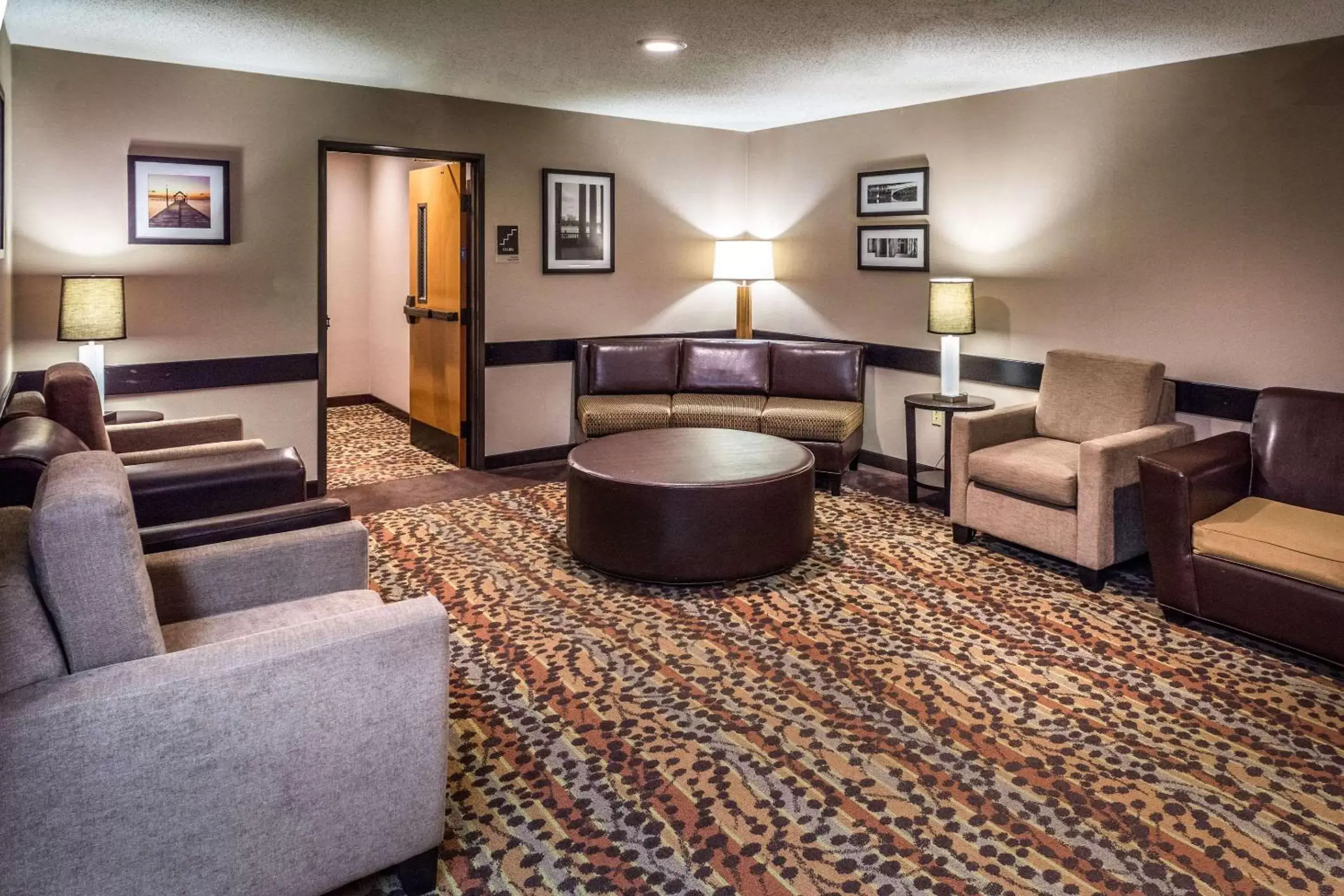 Other, Seating Area in Sleep Inn & Suites Cross Lanes - South Charleston