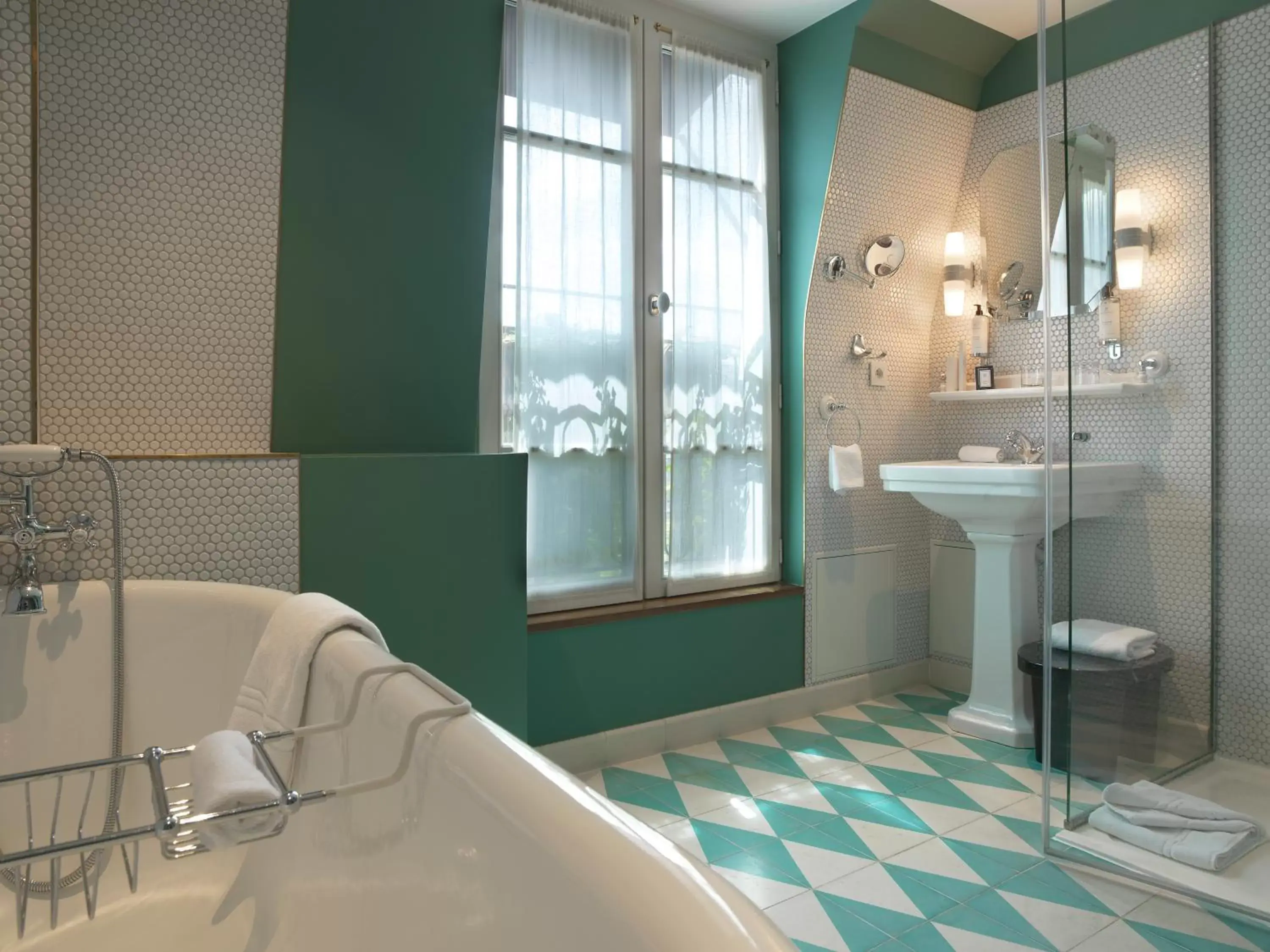Bathroom in Hotel Bachaumont