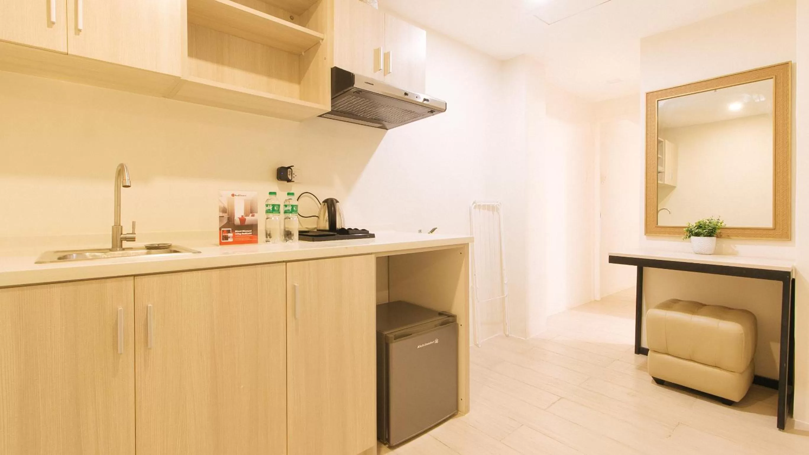 Bedroom in RedDoorz Plus at La Belle Residences Makati City