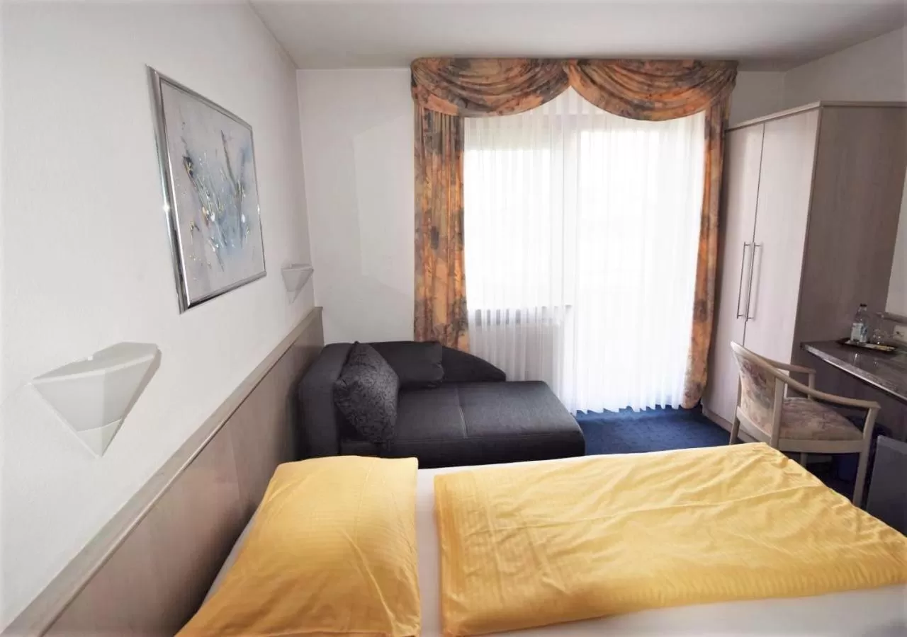 Photo of the whole room in Hotel Alena - Kontaktlos Check-In