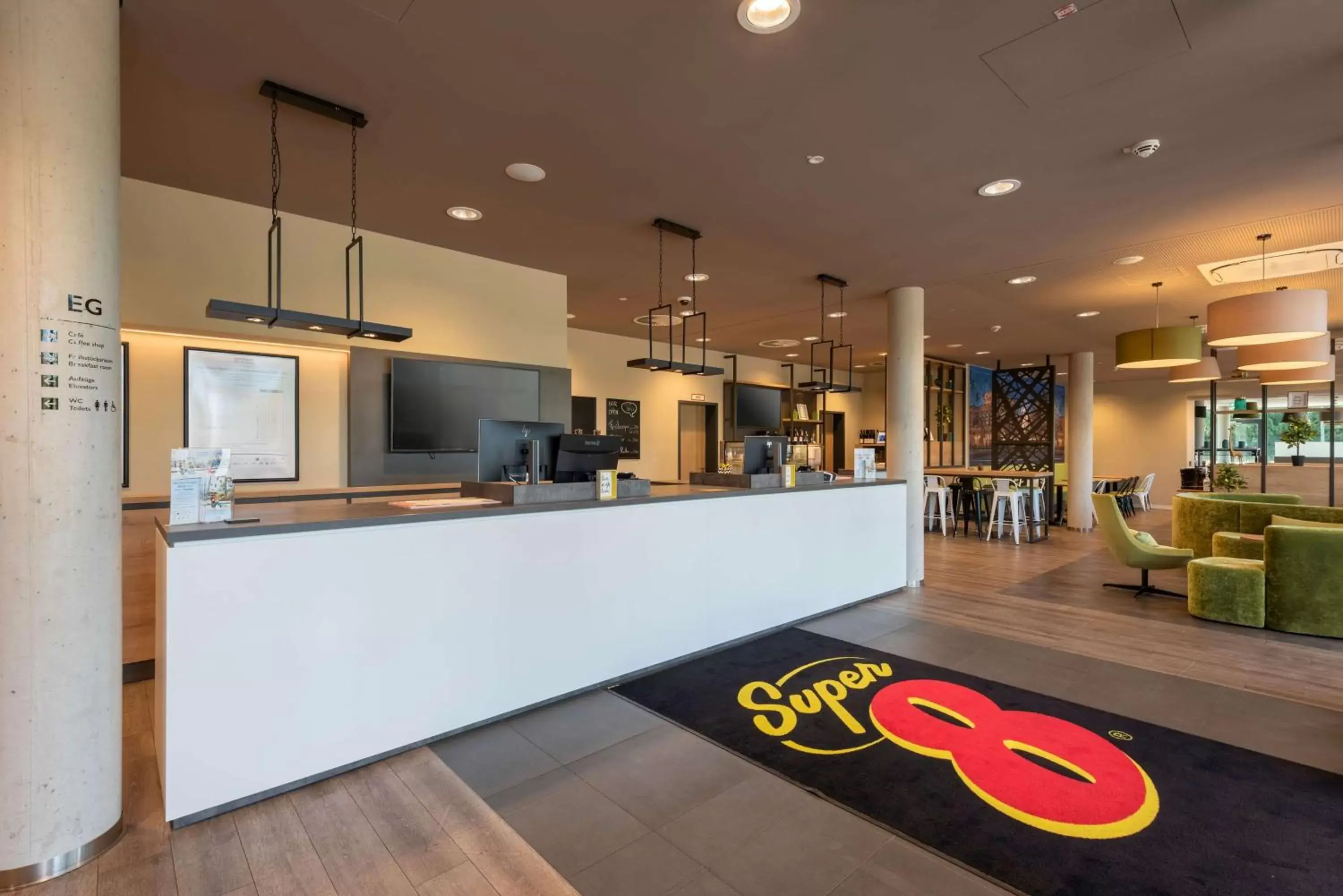 Lobby or reception in Super 8 by Wyndham Dresden