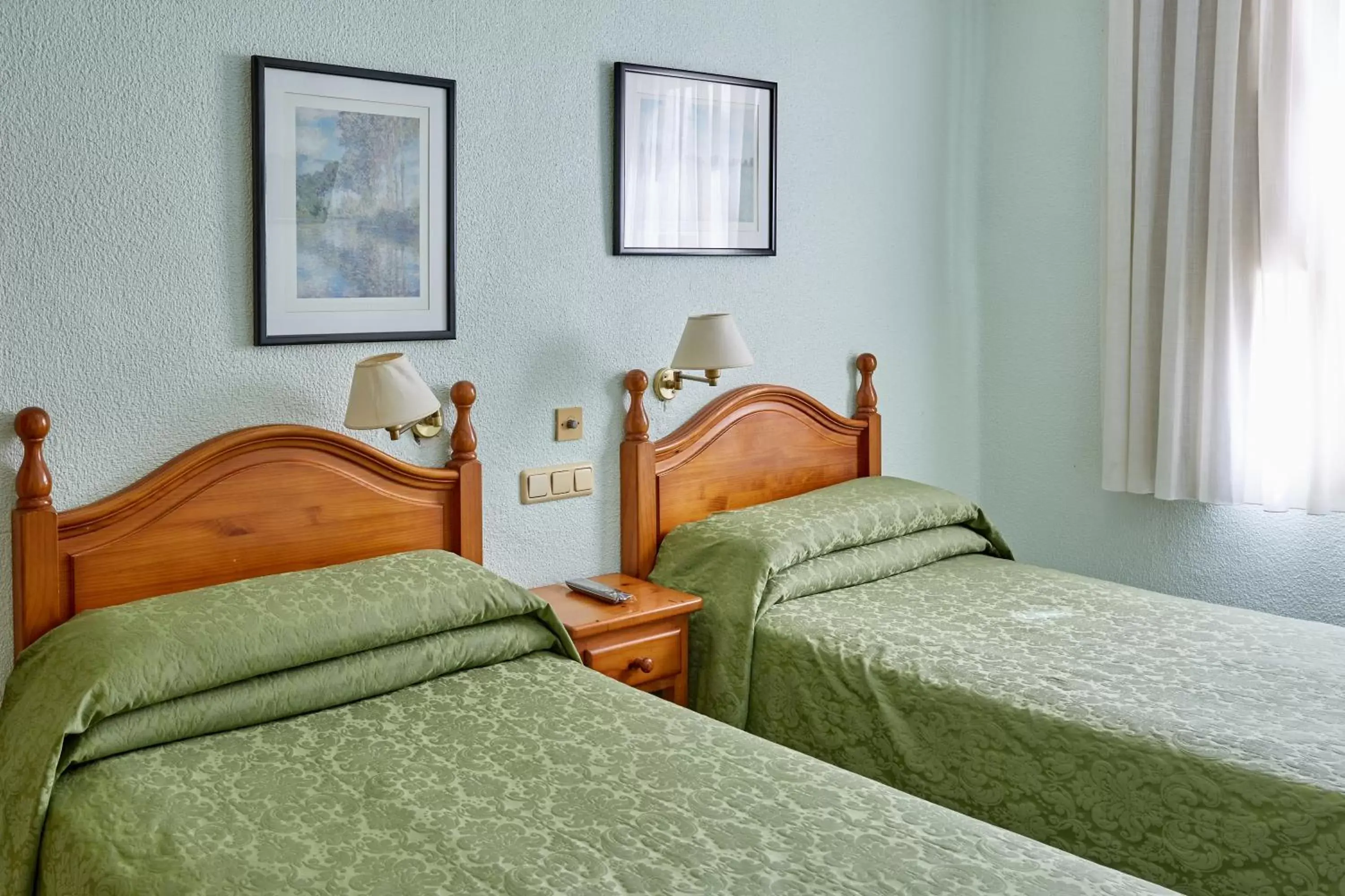 Bed in Hotel Zaymar