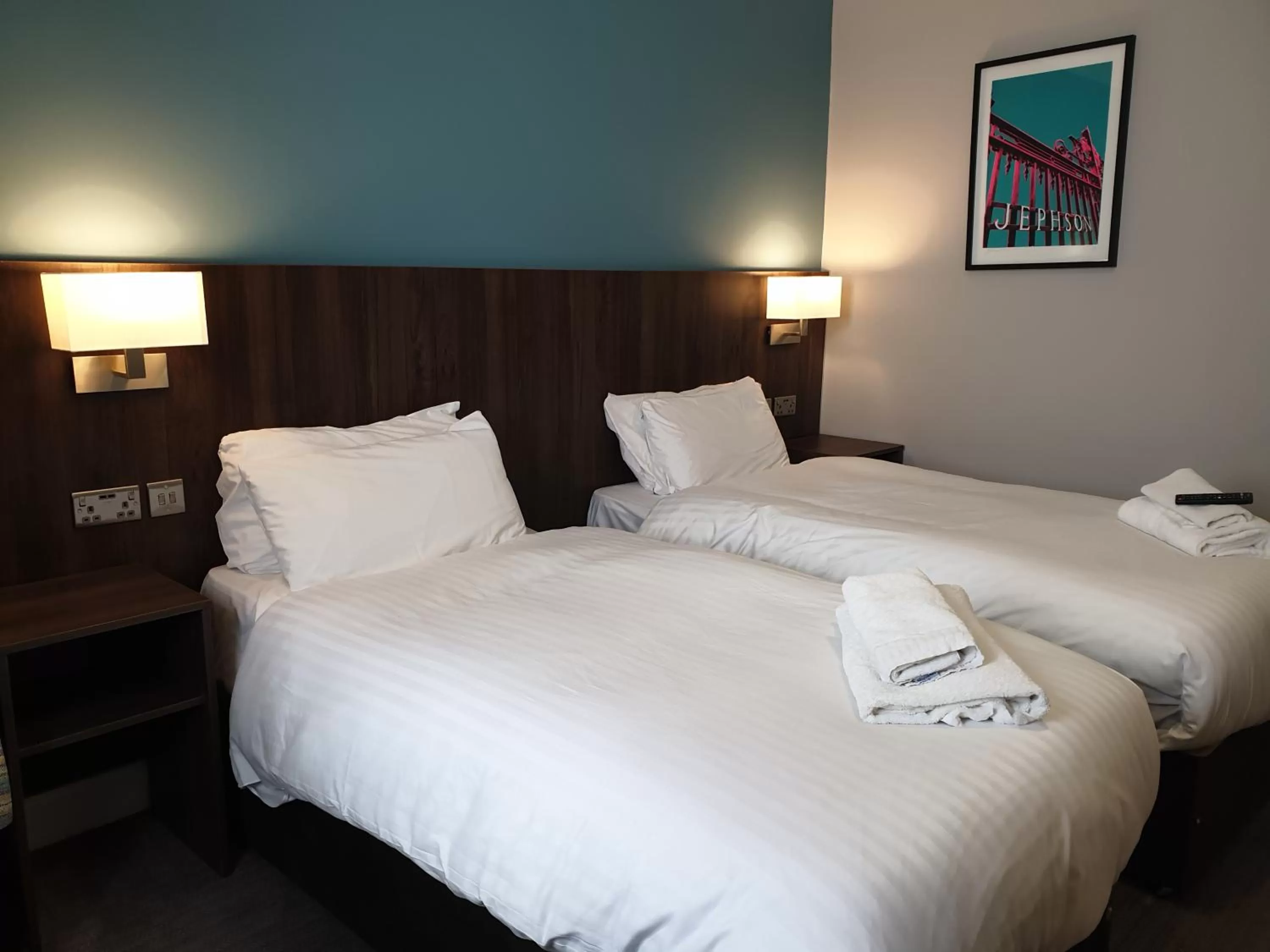 Bedroom, Bed in The Jephson Hotel; BW Signature Collection