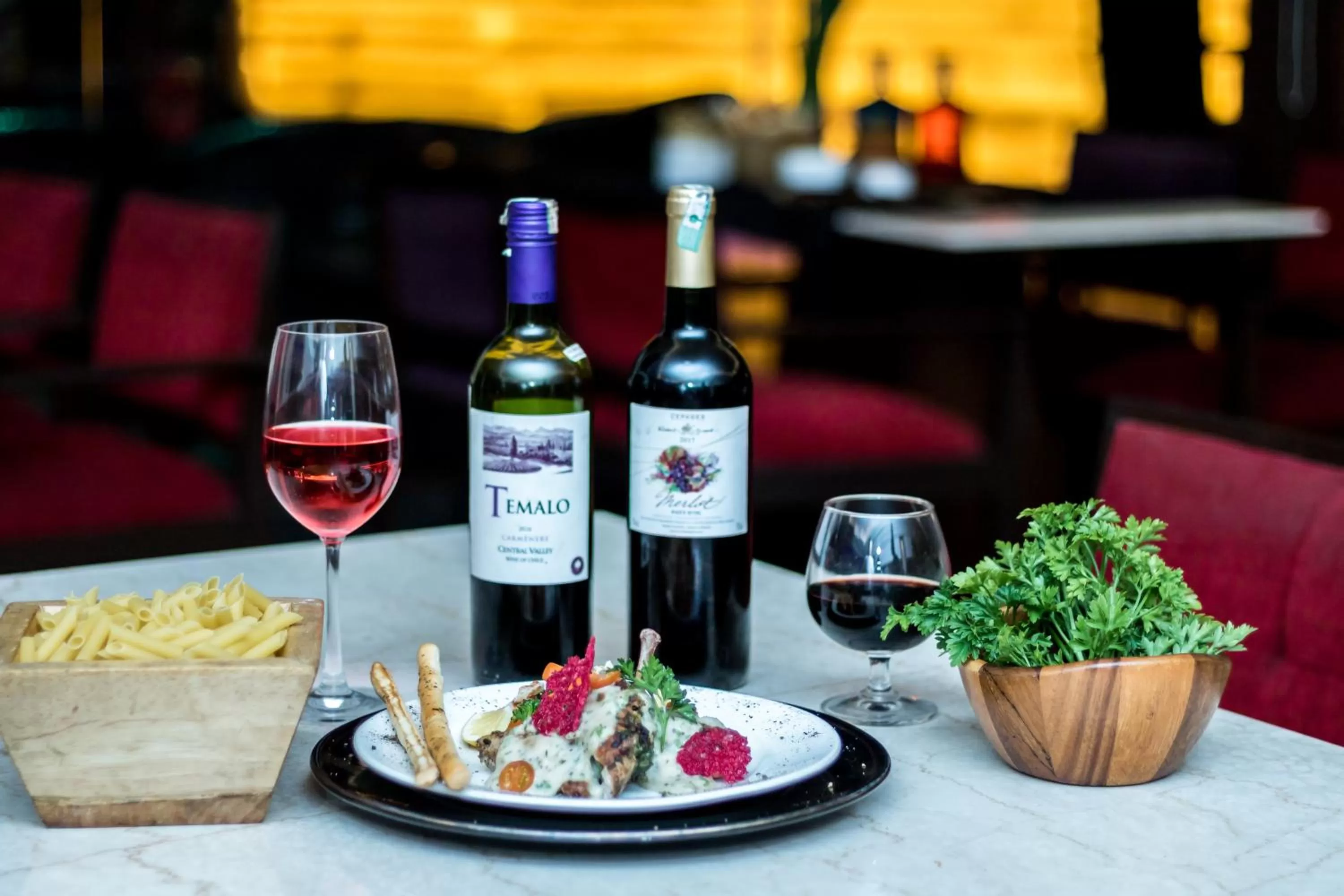 Alcoholic drinks in Golden Tulip Chandigarh, Panchkula