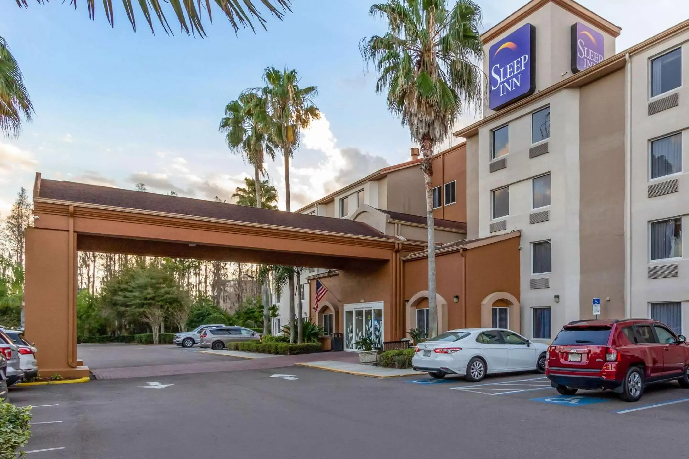 Property building in Sleep Inn near Busch Gardens - USF