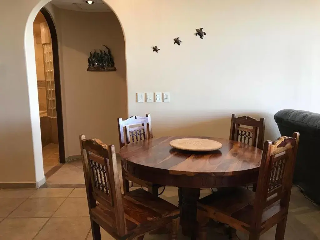 Dining Area in BELLA SIRENA RESORT