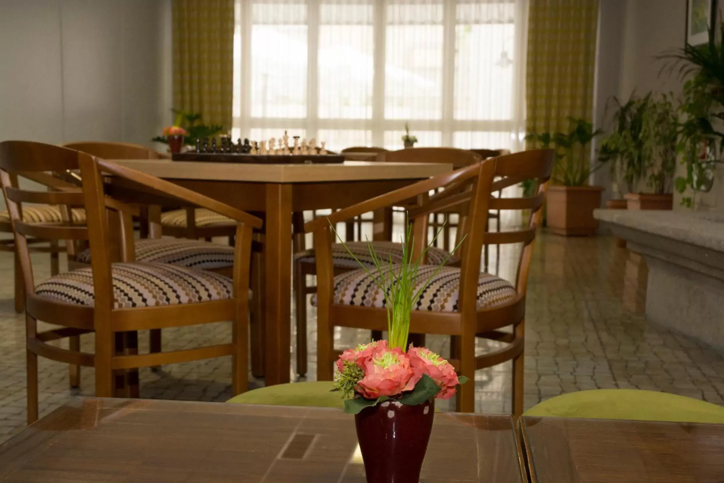 Game Room, Restaurant/Places to Eat in Hotel Rainha D. Amélia, Arts & Leisure