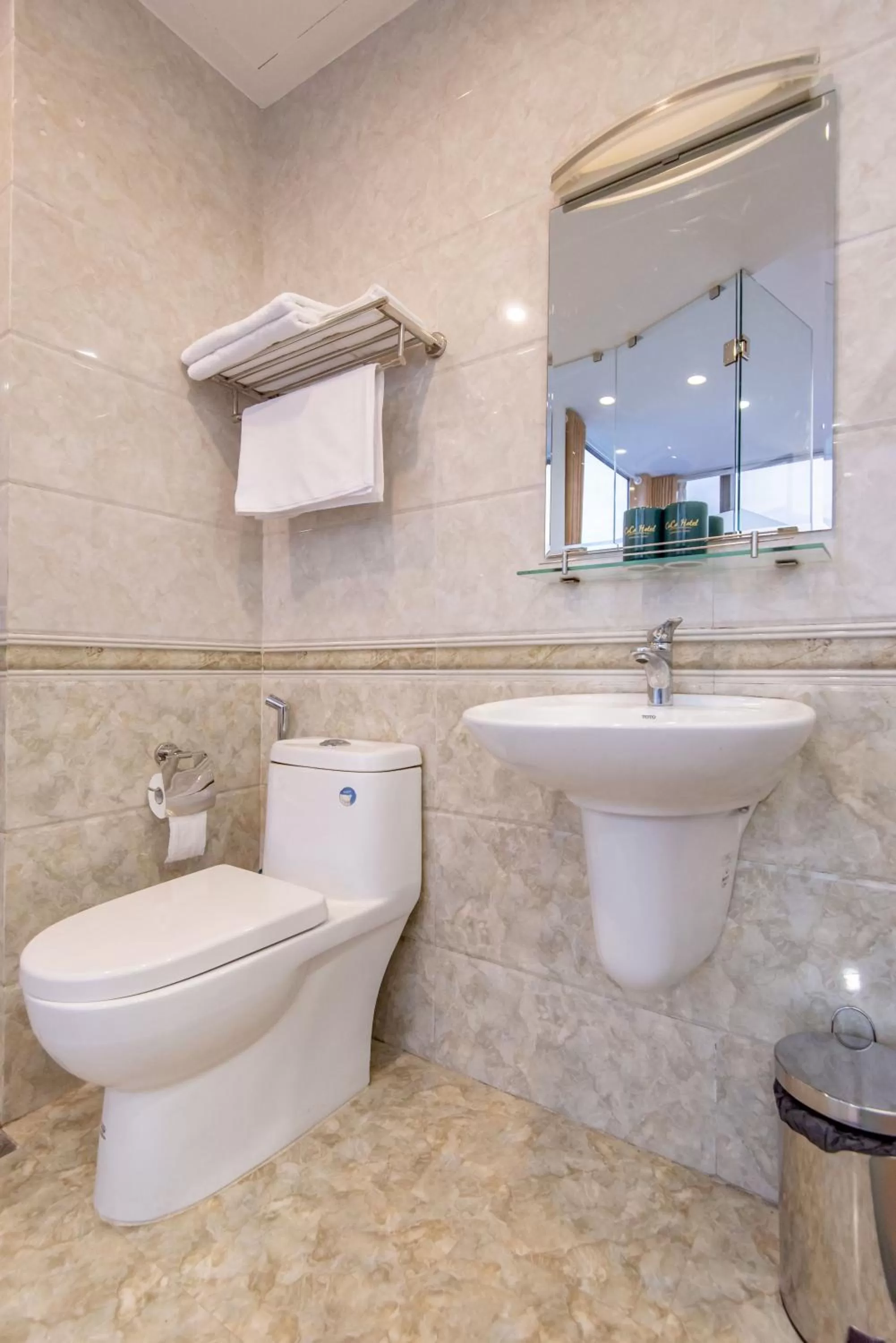 Shower in Coco Hotel Cau Giay