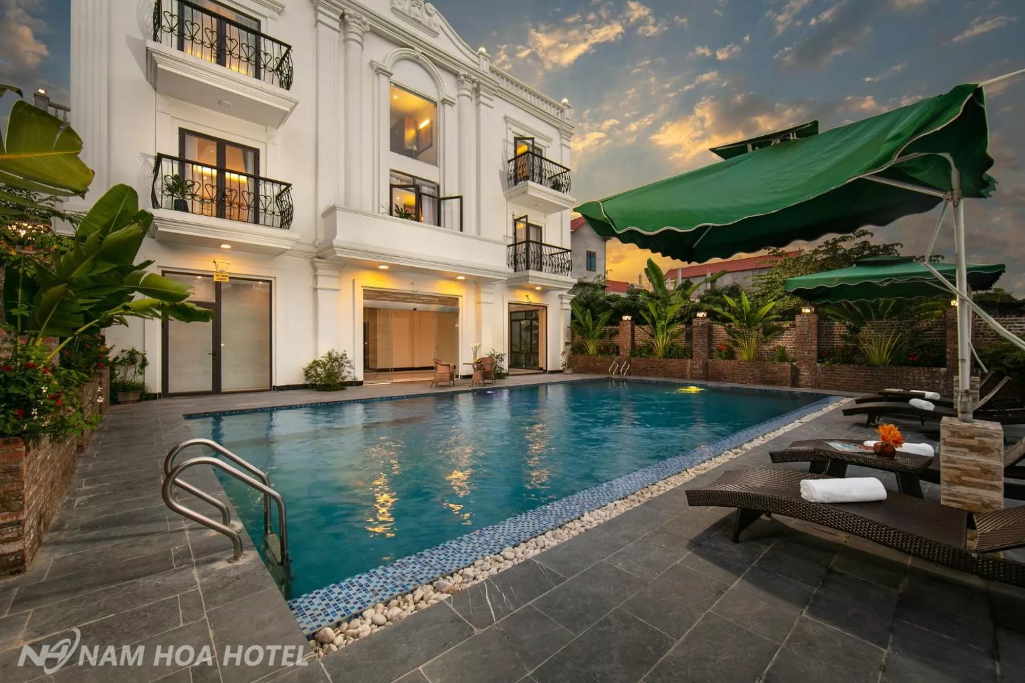 Swimming pool in Nam Hoa Hotel