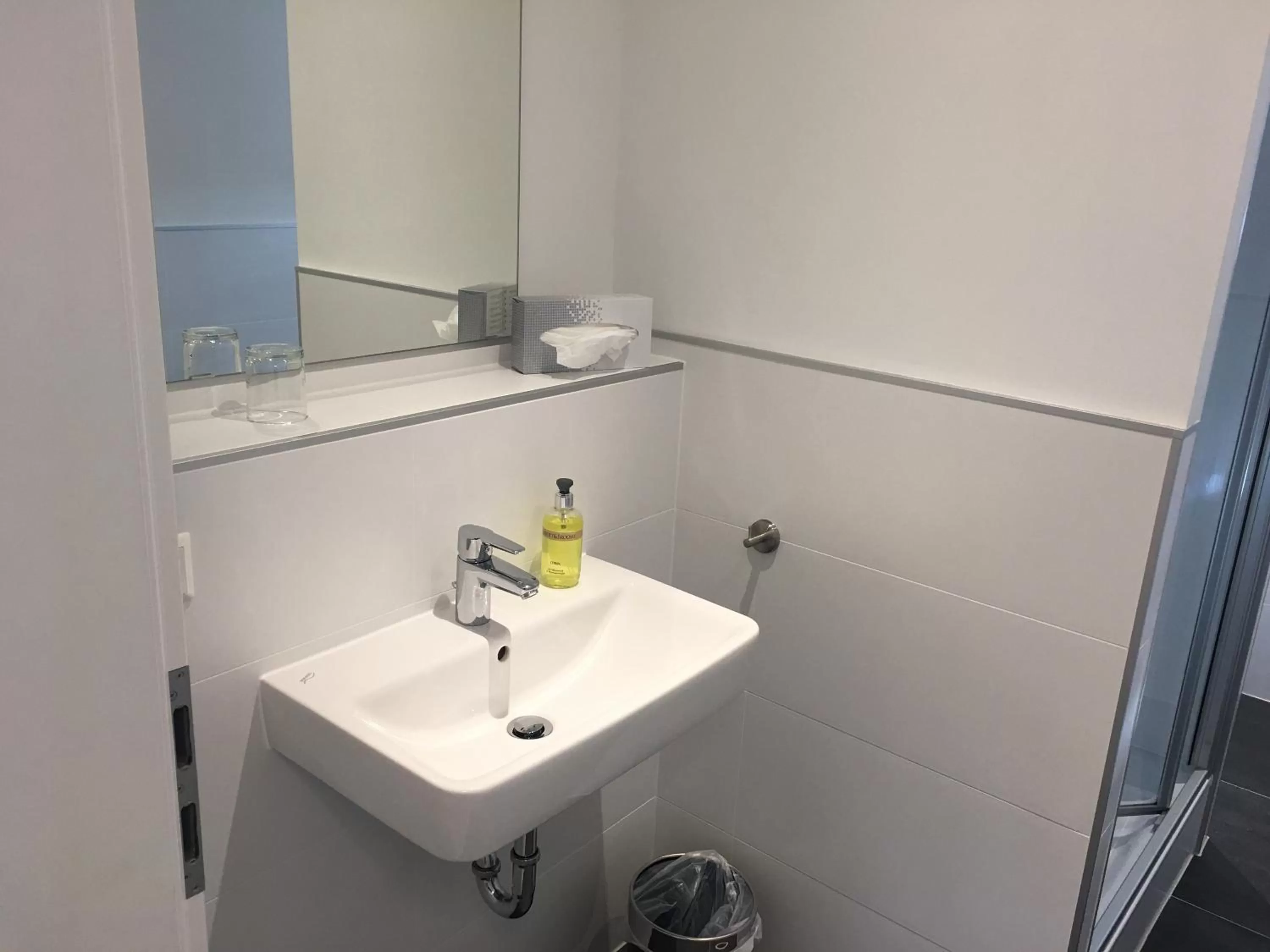 Bathroom in Hotel Barbarossa Karlsruhe Stadtmitte