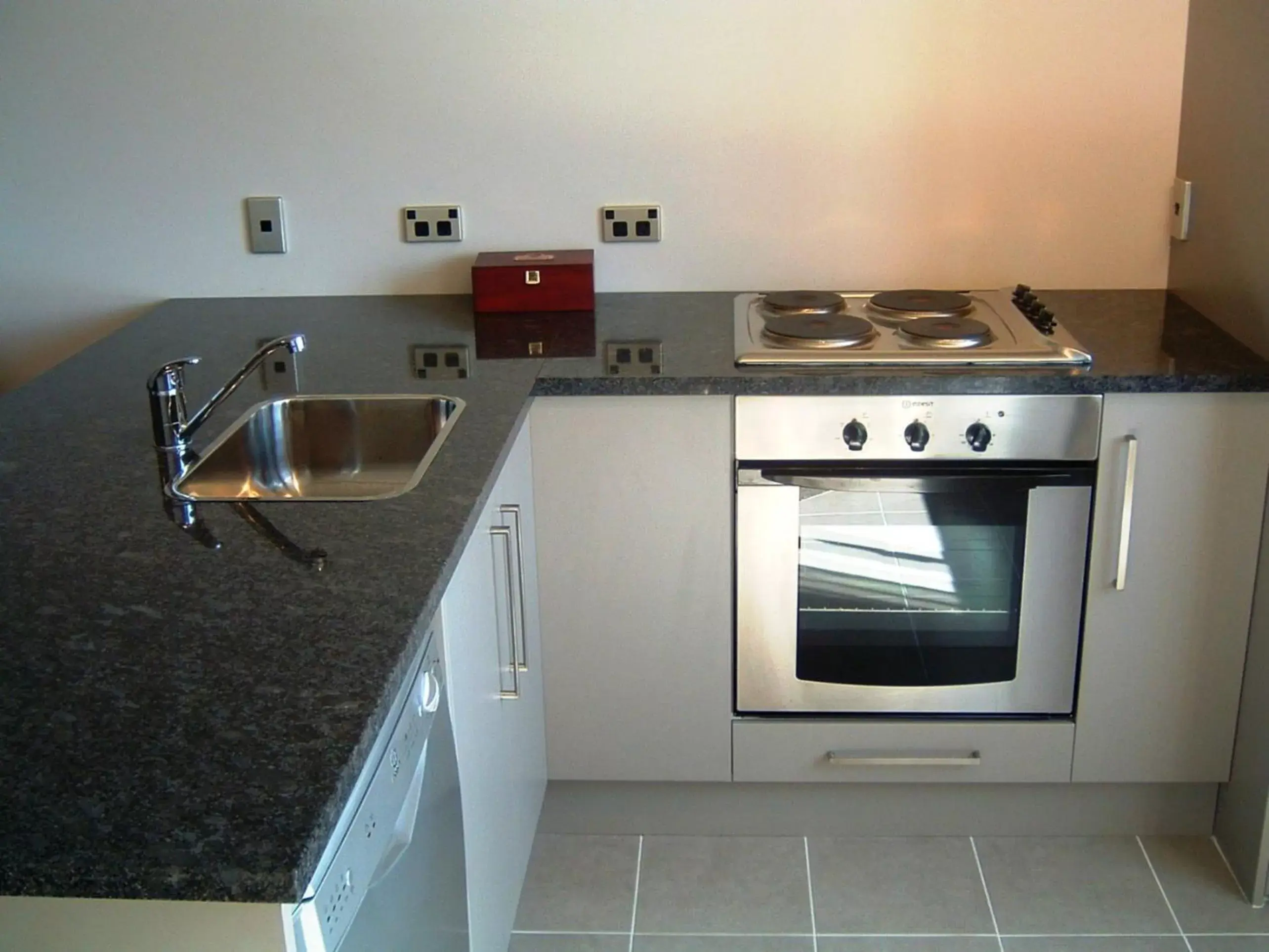 Kitchen or kitchenette in City Central Motel Apartments Kitchen or kitchenette in City Central Motel Apartments