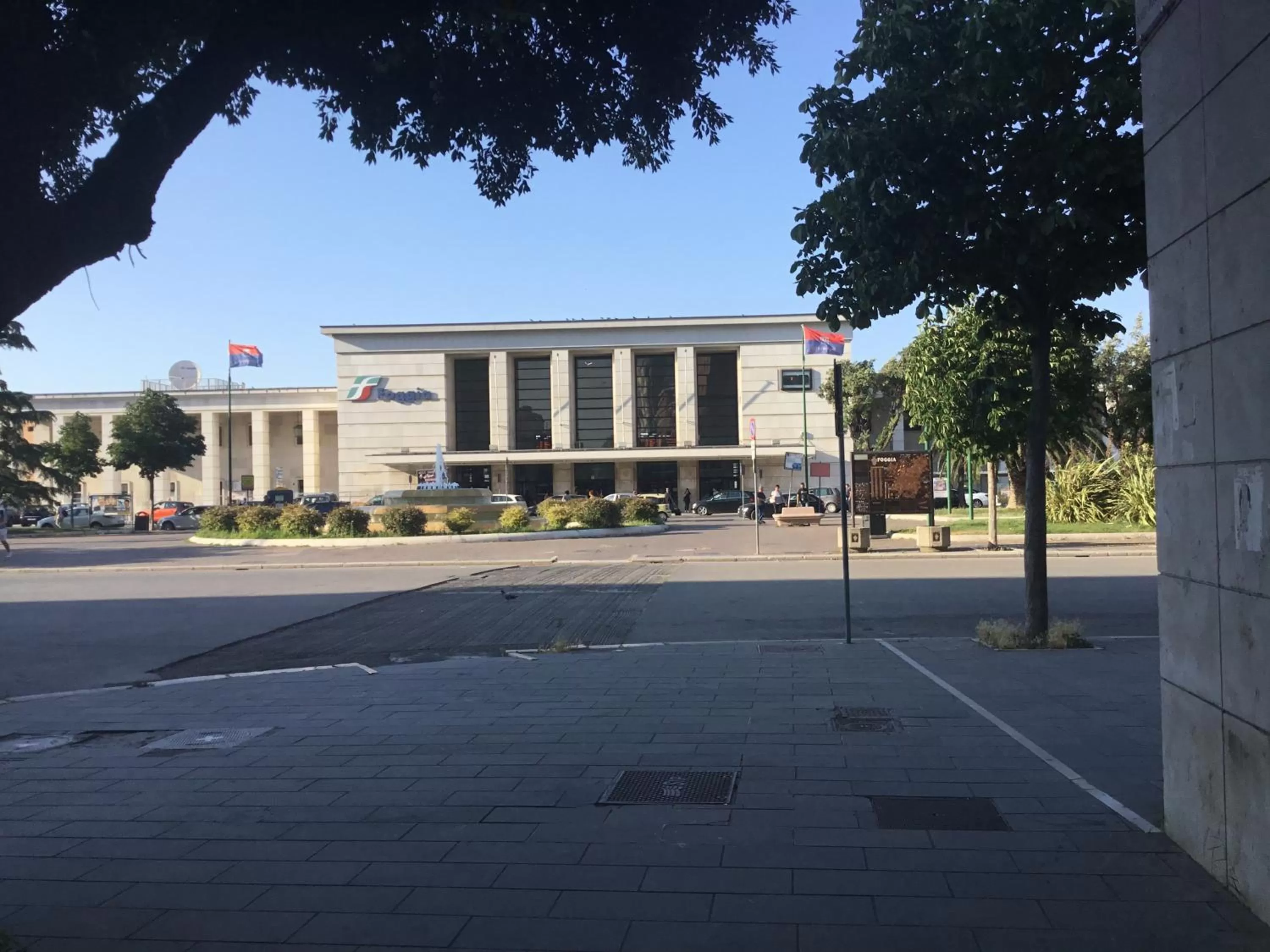 Property Building in A 2 PASSI da