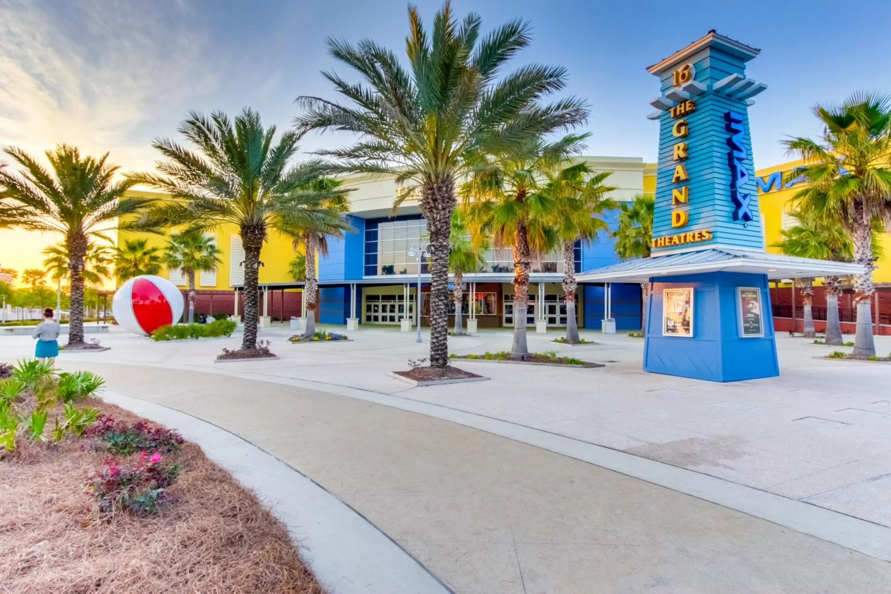 Property Building in The Inn at St. Thomas Square #514