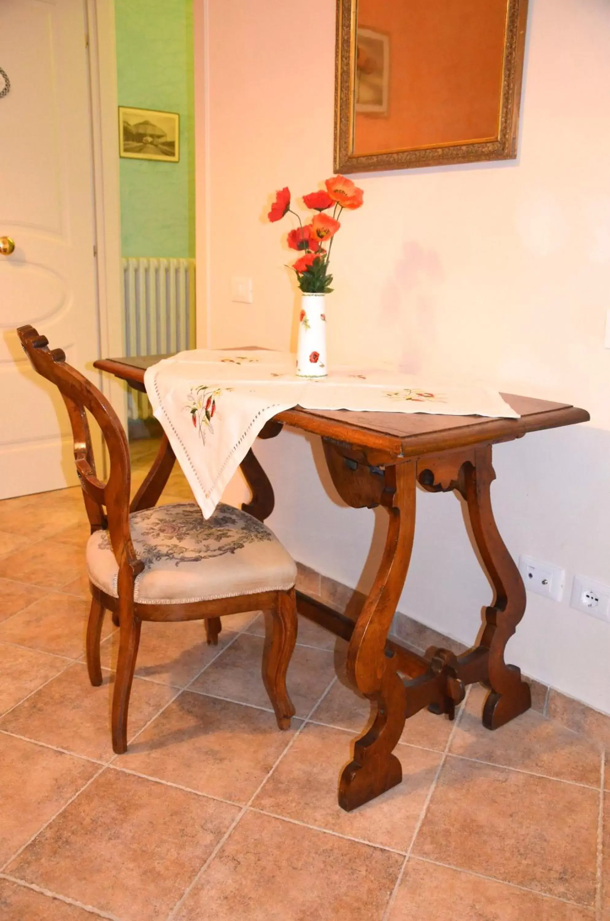 Decorative detail, Dining Area in Locanda dei Fiori