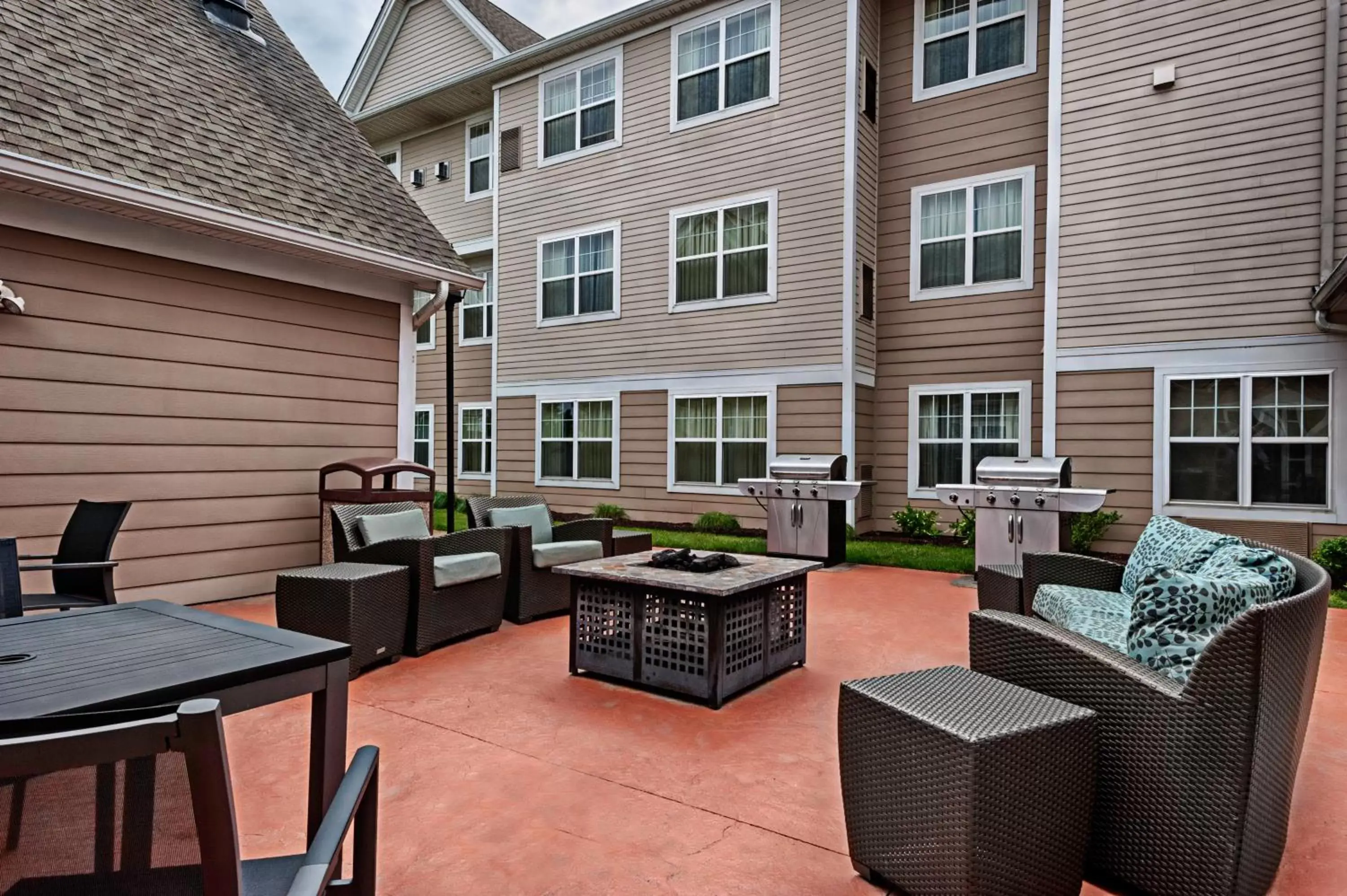 Patio in Residence Inn Mt. Laurel at Bishop's Gate