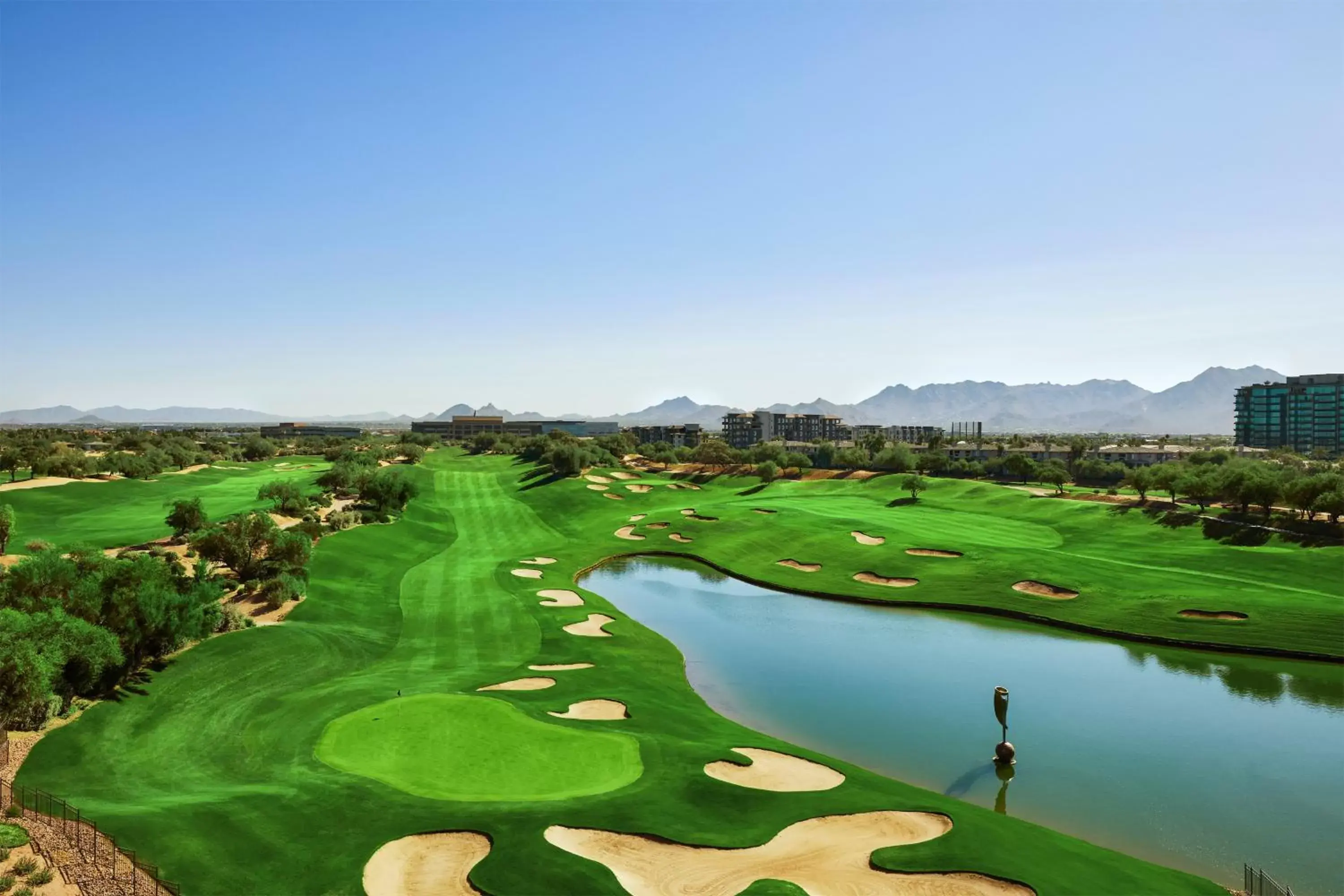 Photo of the whole room, Golf in The Westin Kierland Resort & Spa