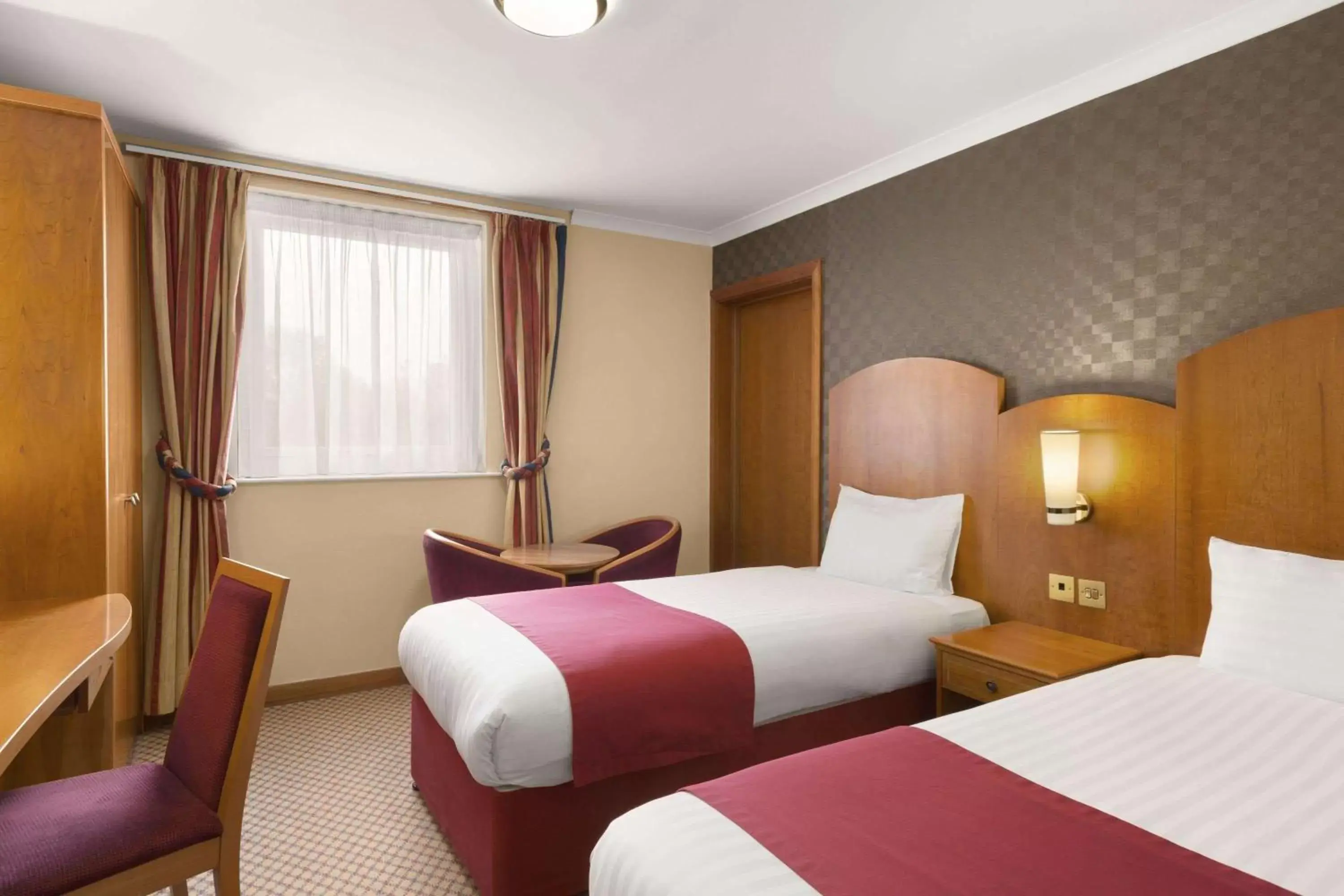 Photo of the whole room, Bed in Savera Hotel South Ruislip