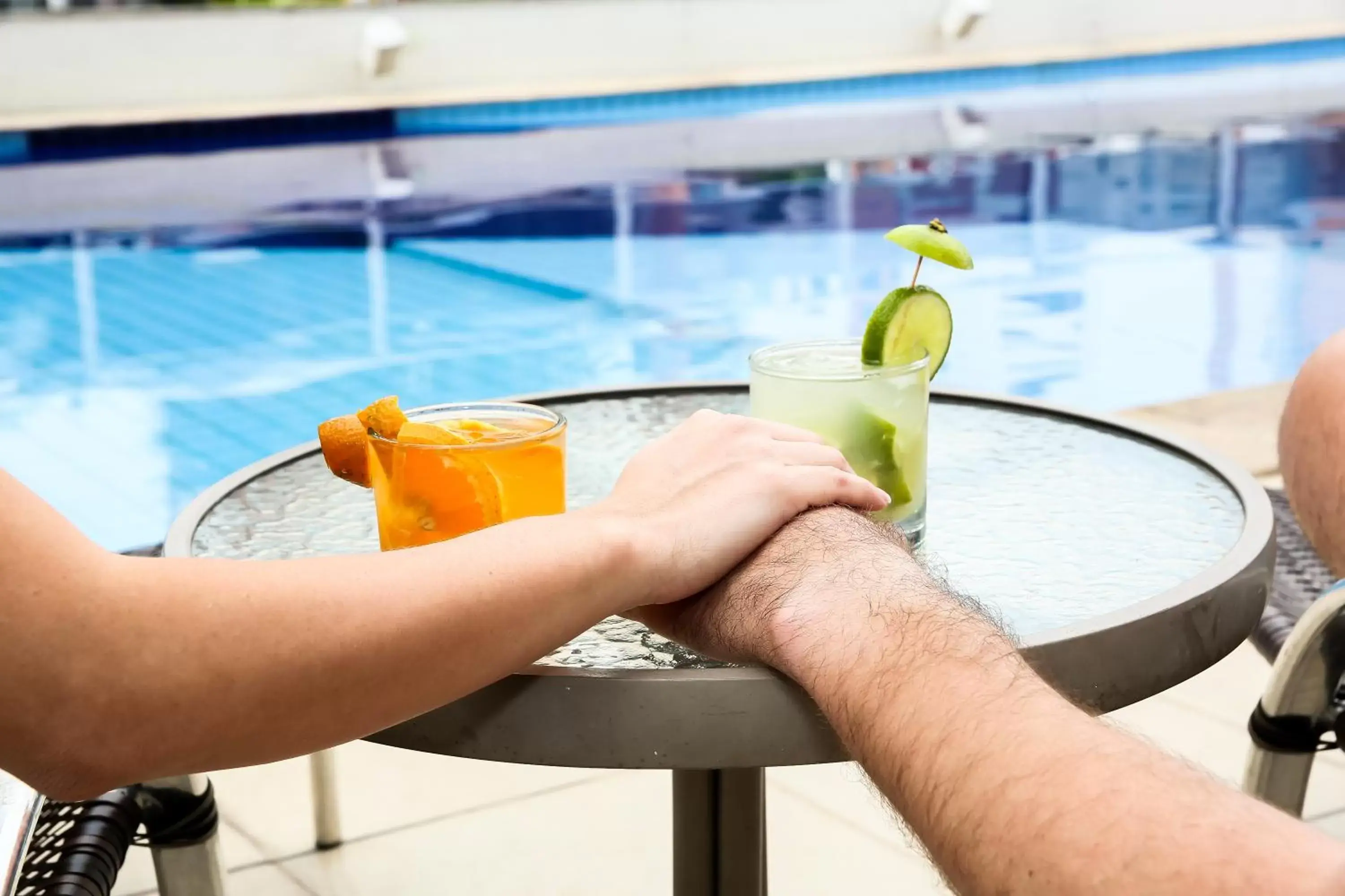 Swimming pool, Drinks in Quality Hotel Manaus