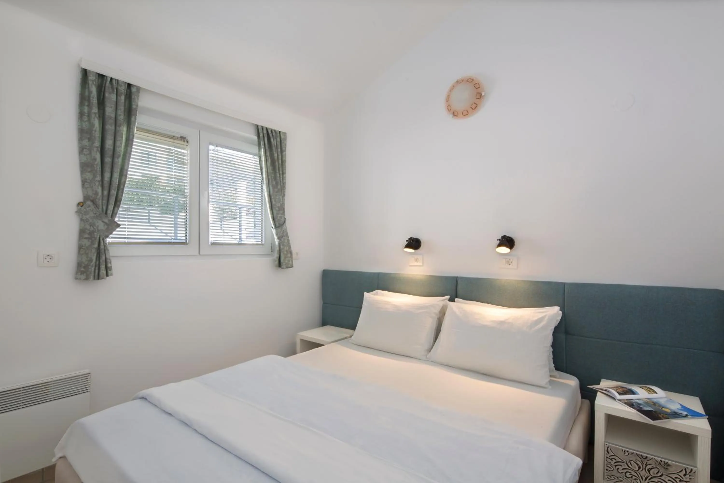 Bedroom, Bed in Spa Resort Bečići