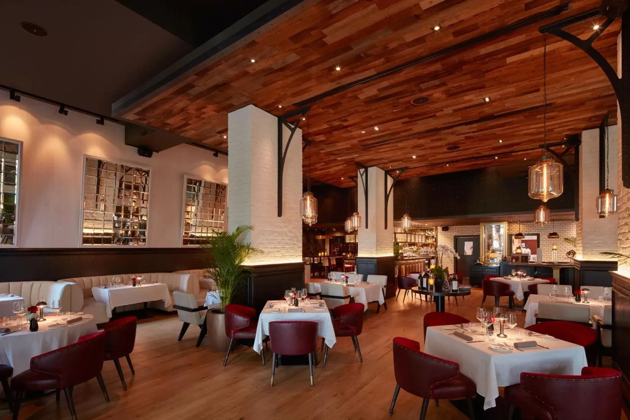 Restaurant/places to eat in Jumeirah Al Qasr Dubai Restaurant/places to eat in Jumeirah Al Qasr Dubai