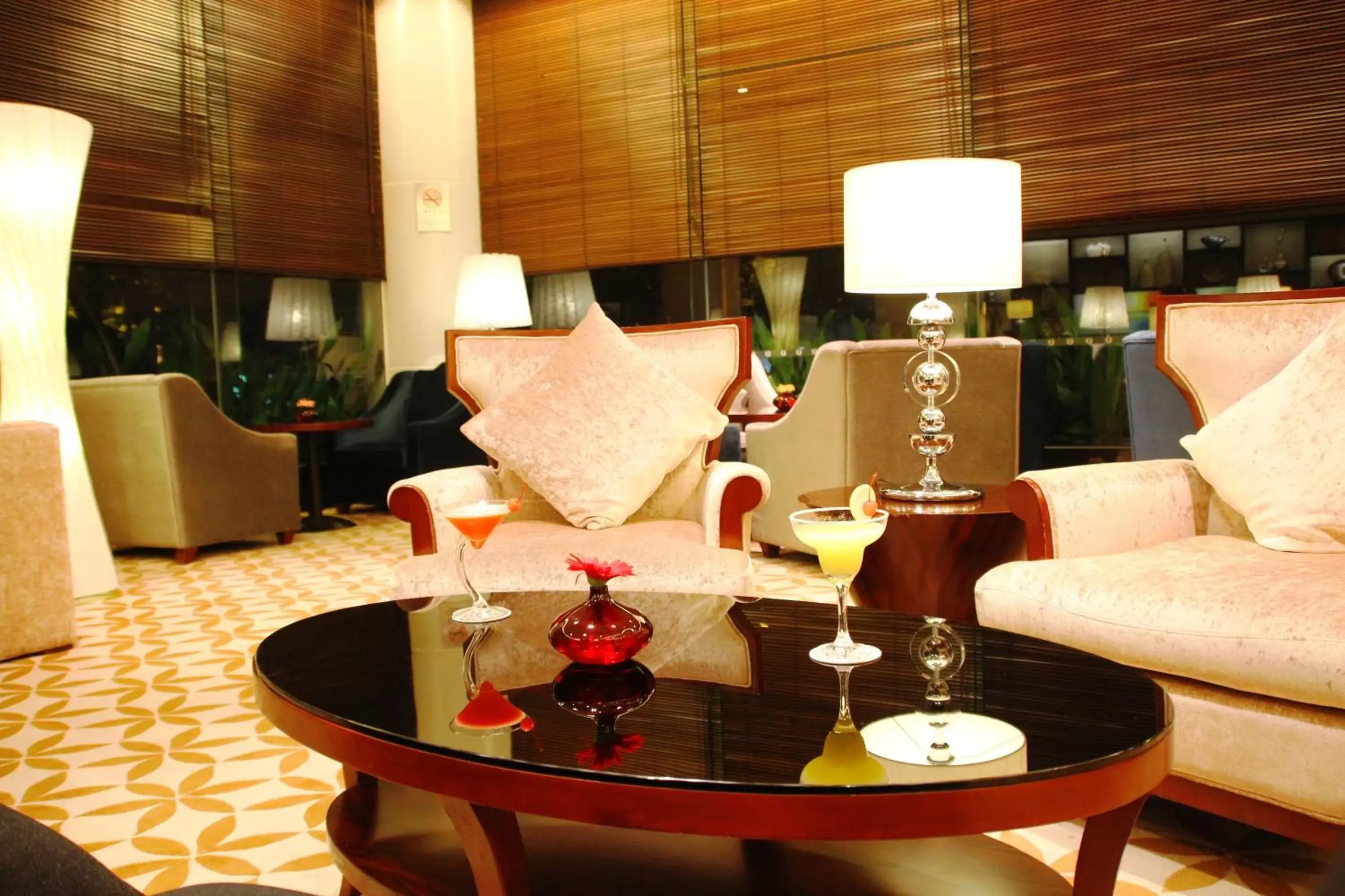 Lounge or bar in Jianguo Hotel Guangzhou